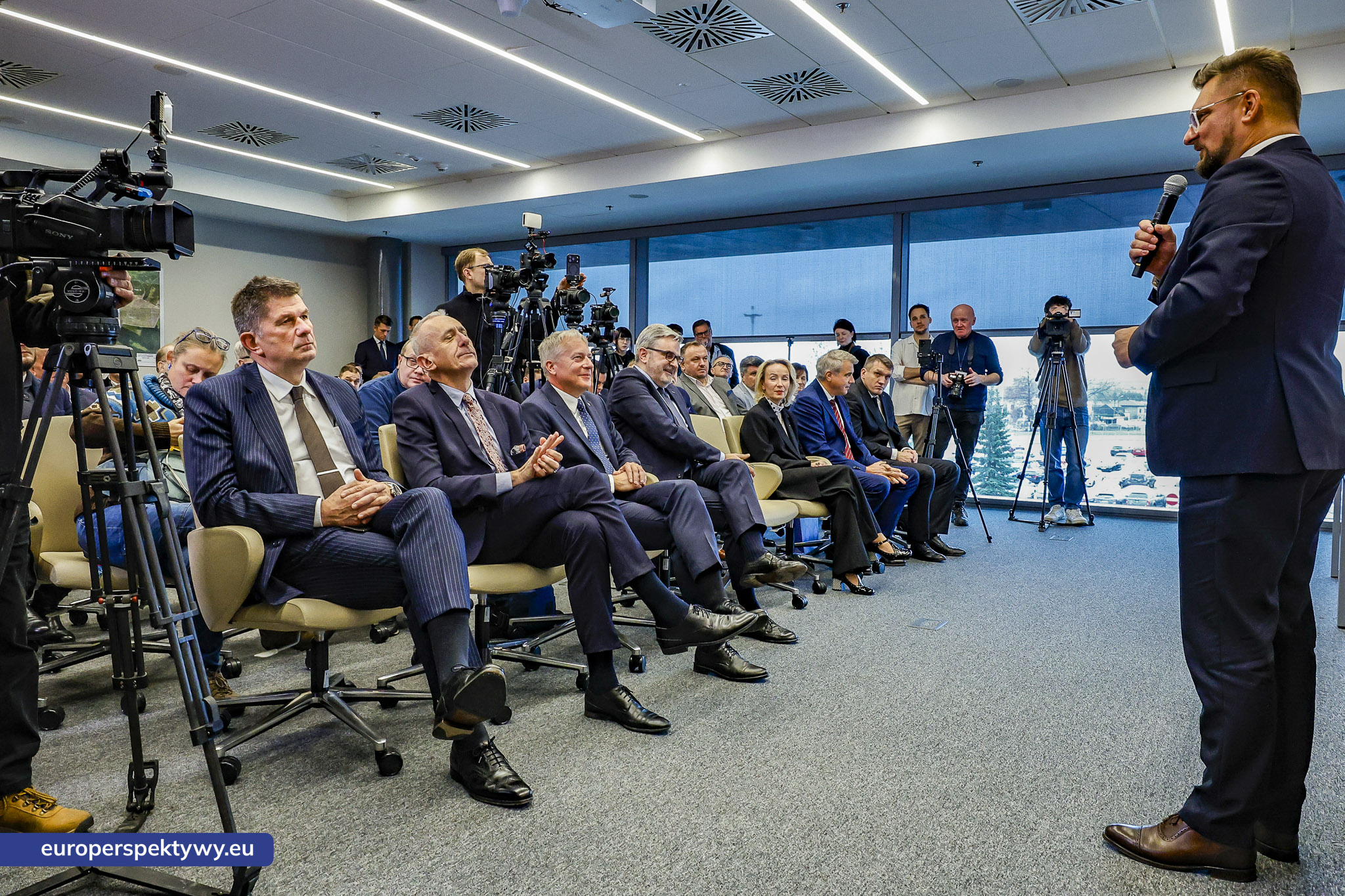 GTL - Węglokoks Miasto katowice Umowa Srzedaży udziałów-31 Europerspektywy Nowy etap rozwoju Katowice Airport – podpisanie historycznej umowy dotyczącej sprzedaży akcji lotniska