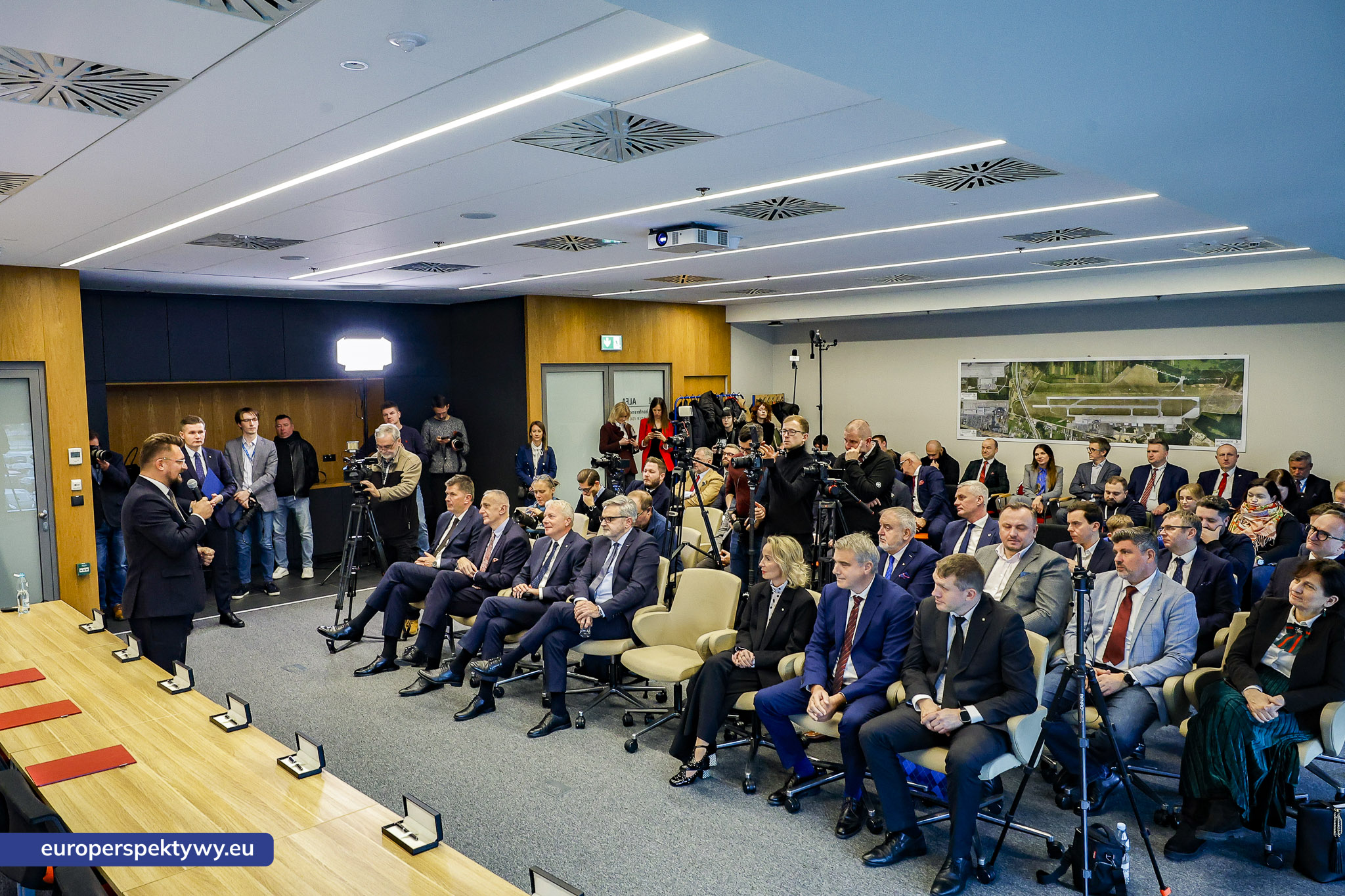 GTL - Węglokoks Miasto katowice Umowa Srzedaży udziałów-35 Europerspektywy Nowy etap rozwoju Katowice Airport – podpisanie historycznej umowy dotyczącej sprzedaży akcji lotniska