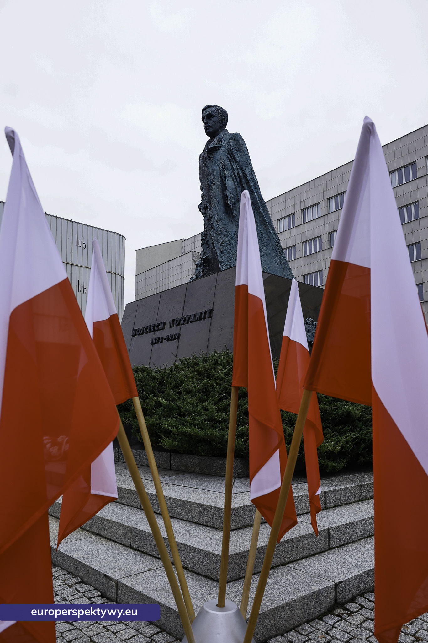 Narodowe Święto Niepodległości w Katowicach przed pomnikiem Józefa Piłsudskiego-1 Święto niepodległości przy pomniku