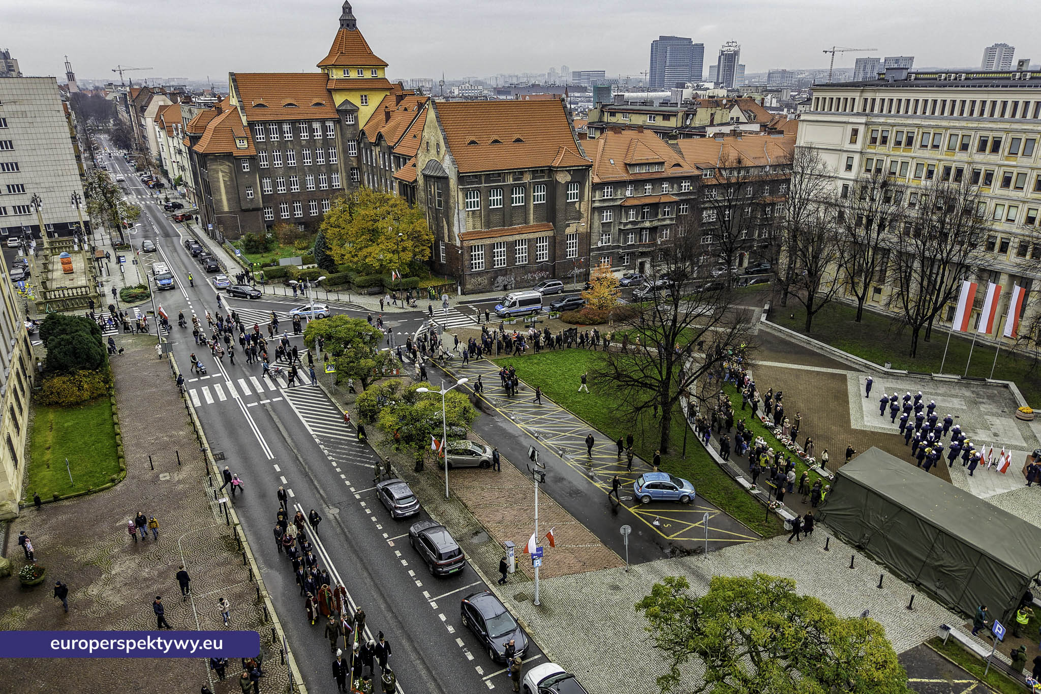 Święto niepodległości - wojewódzkie obchody przy pomniku Józefa Piłsudskiego