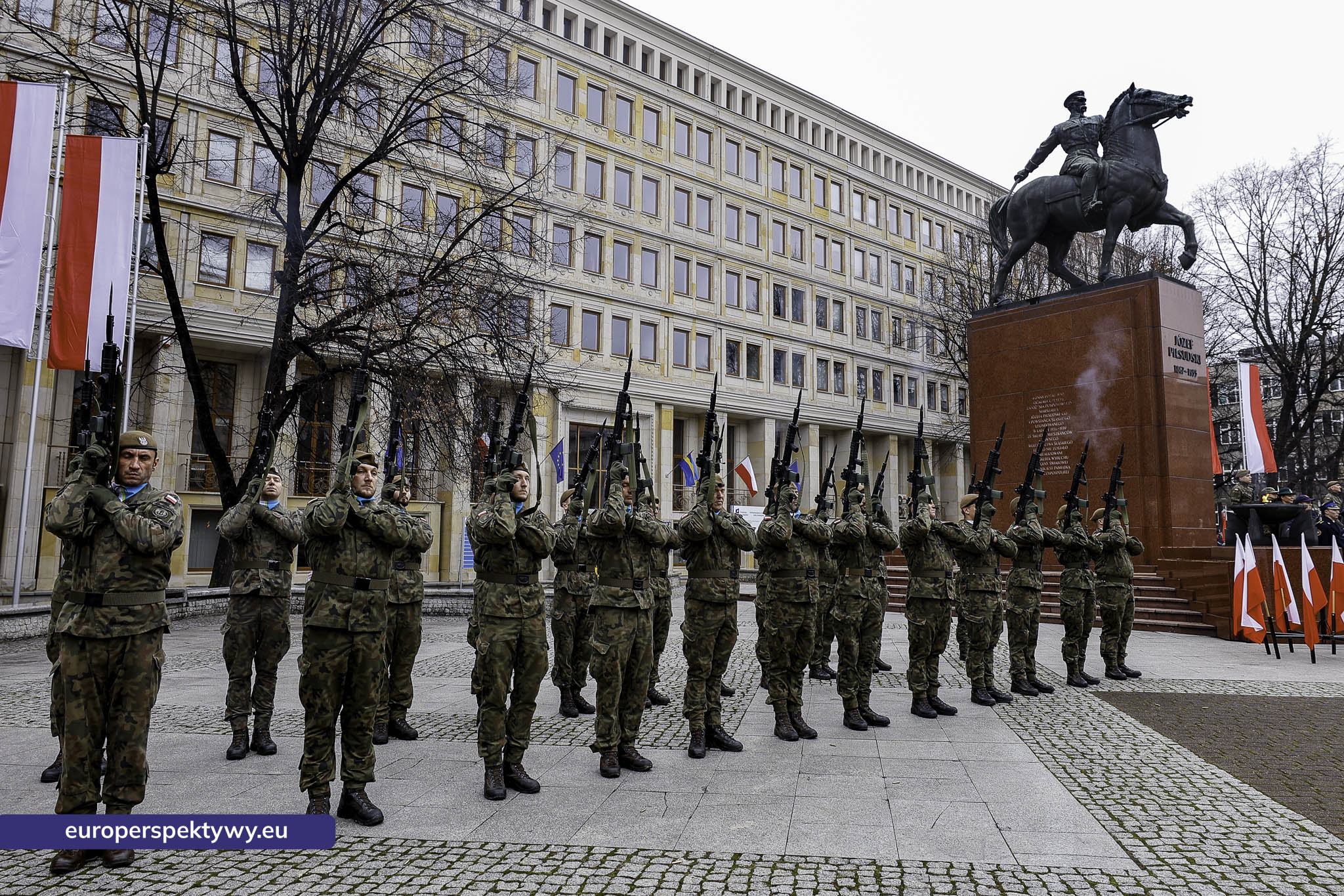 Narodowe Święto Niepodległości w Katowicach przed pomnikiem Józefa Piłsudskiego-75 Europerspektywy Święto Niepodległości: wojewódzkie obchody w Katowicach