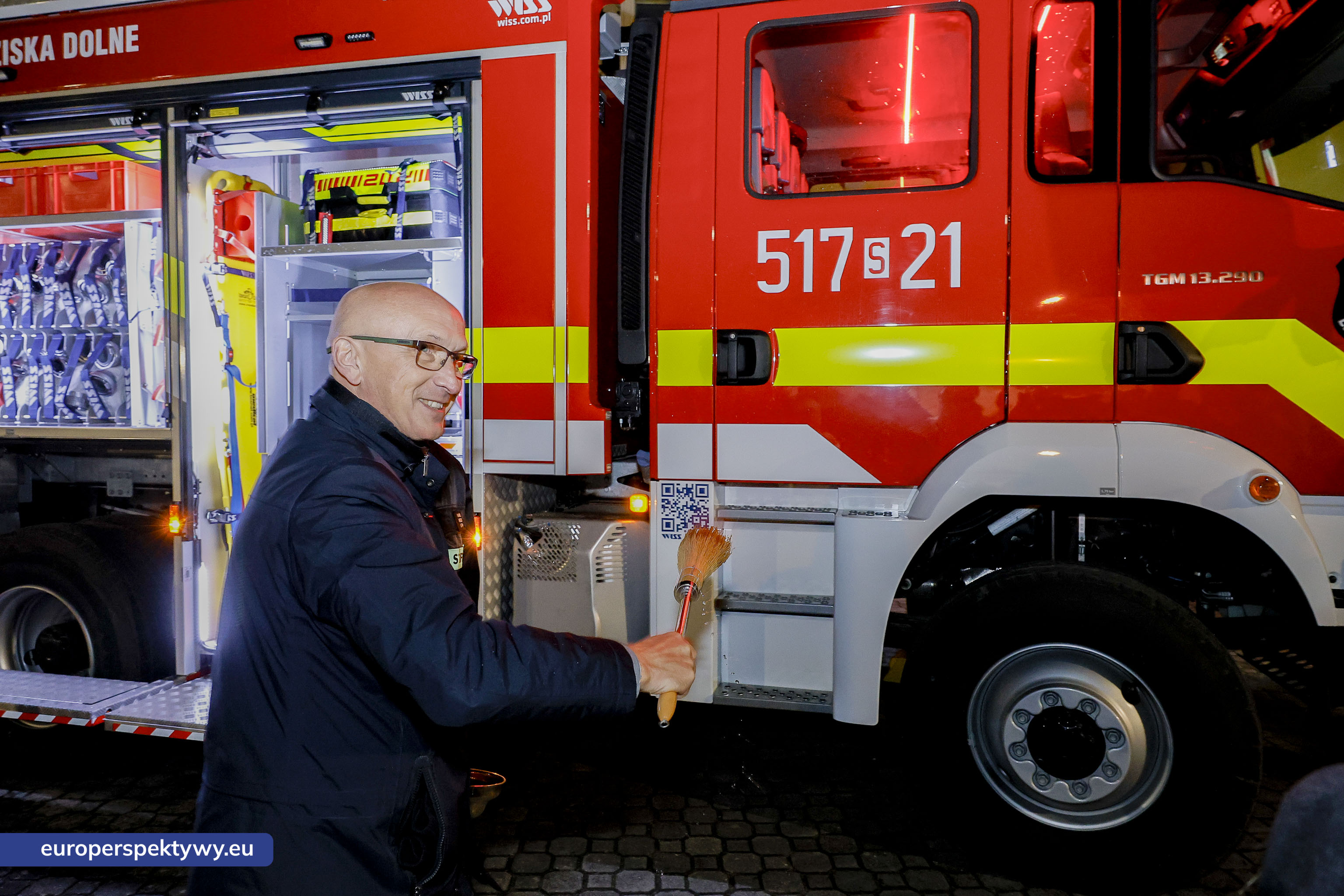 OSP Łaziska Dolne-61 Europerspektywy Nowy wóz bojowy ratowniczo-gaśniczy zasilił flotę OSP Łaziska Dolne dzięki wsparciu WFOŚiGW