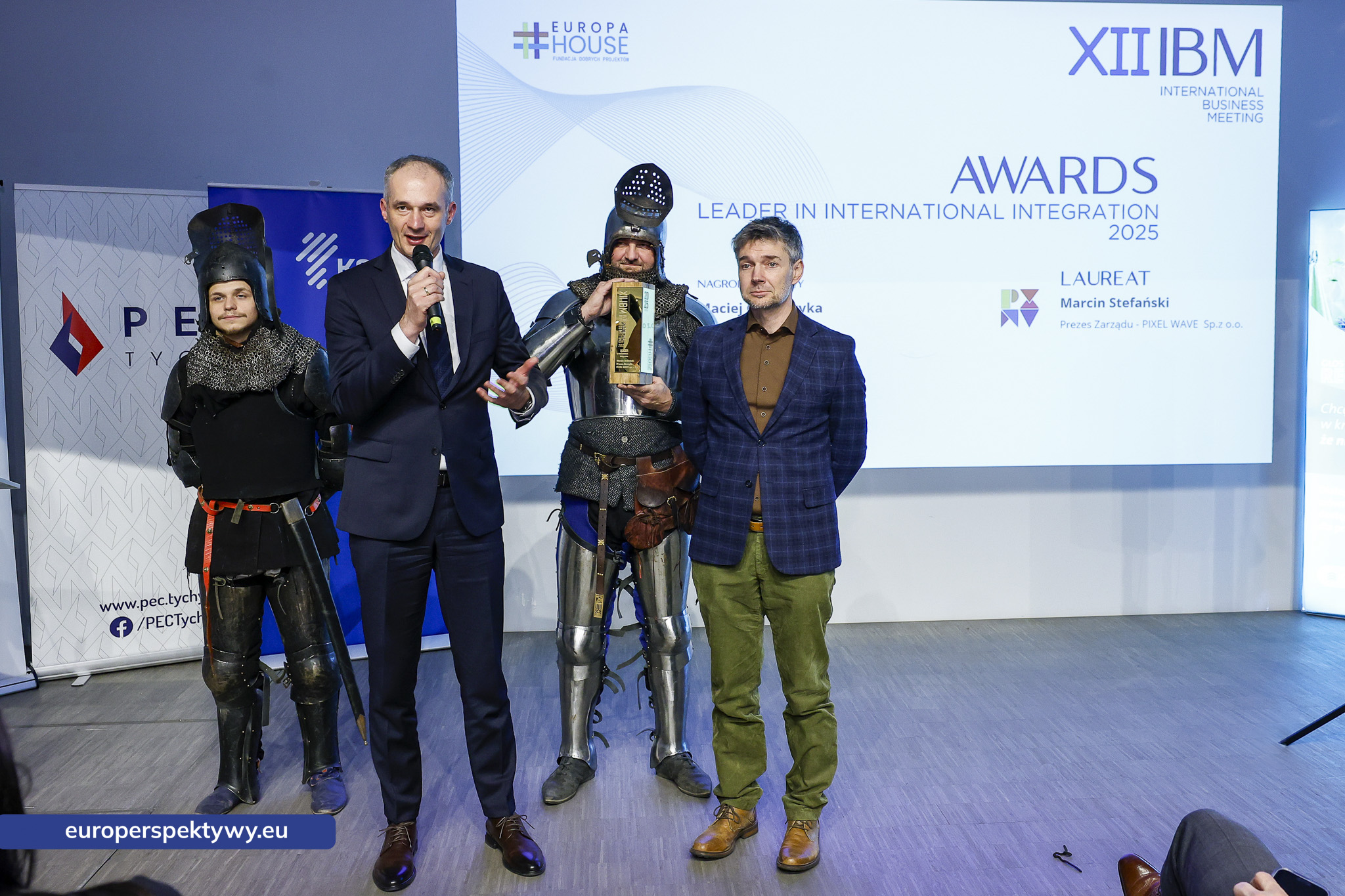 XII Międzynarodowe Spotkanie Biznesu „Biznes bez granic”-216 Europerspektywy XII Międzynarodowe Spotkanie Biznesu – Śląsk w centrum współpracy międzynarodowej