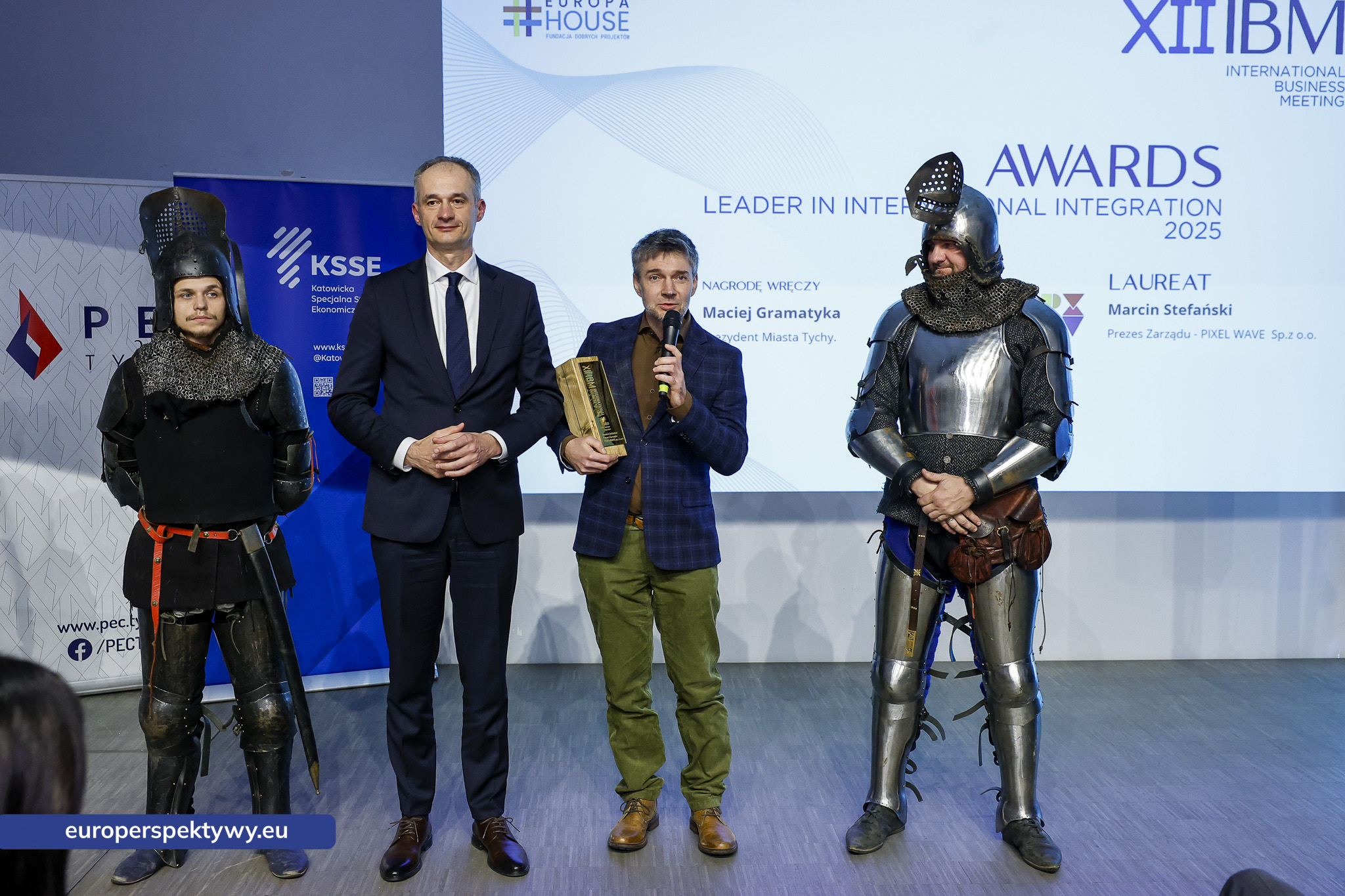 XII Międzynarodowe Spotkanie Biznesu „Biznes bez granic”-221 Europerspektywy XII Międzynarodowe Spotkanie Biznesu – Śląsk w centrum współpracy międzynarodowej