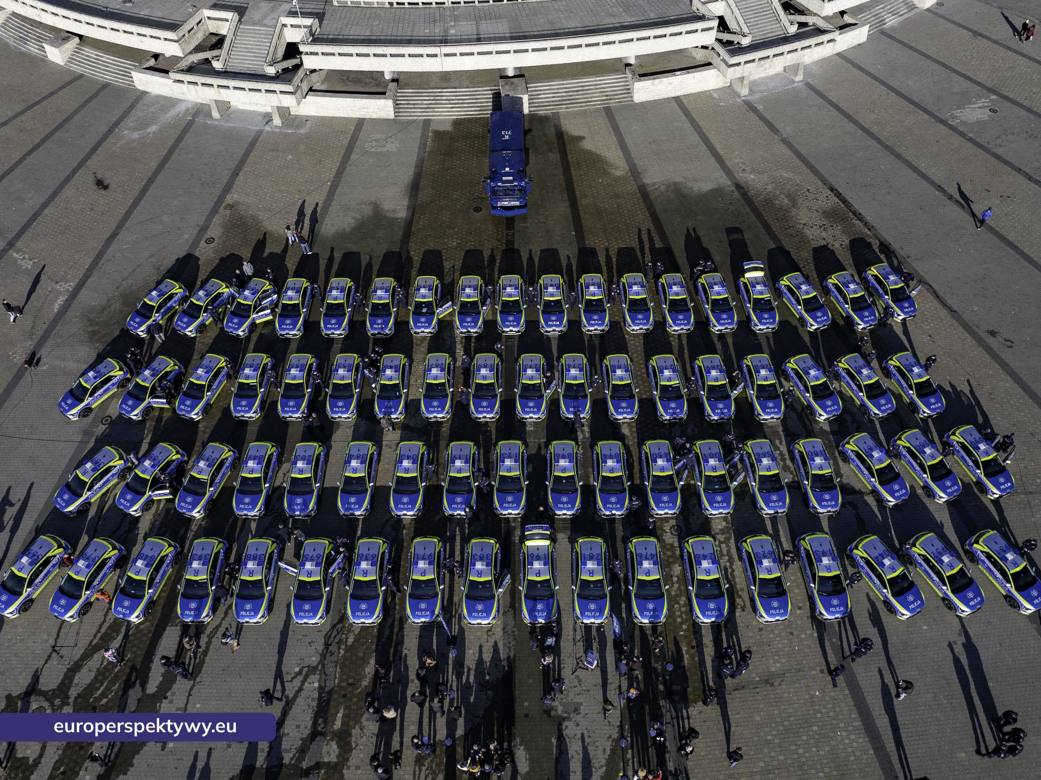 72 nowe hybrydowe radiowozy dla śląskiej Policji 72 nowe hybrydowe radiowozy dla śląskiej Policji