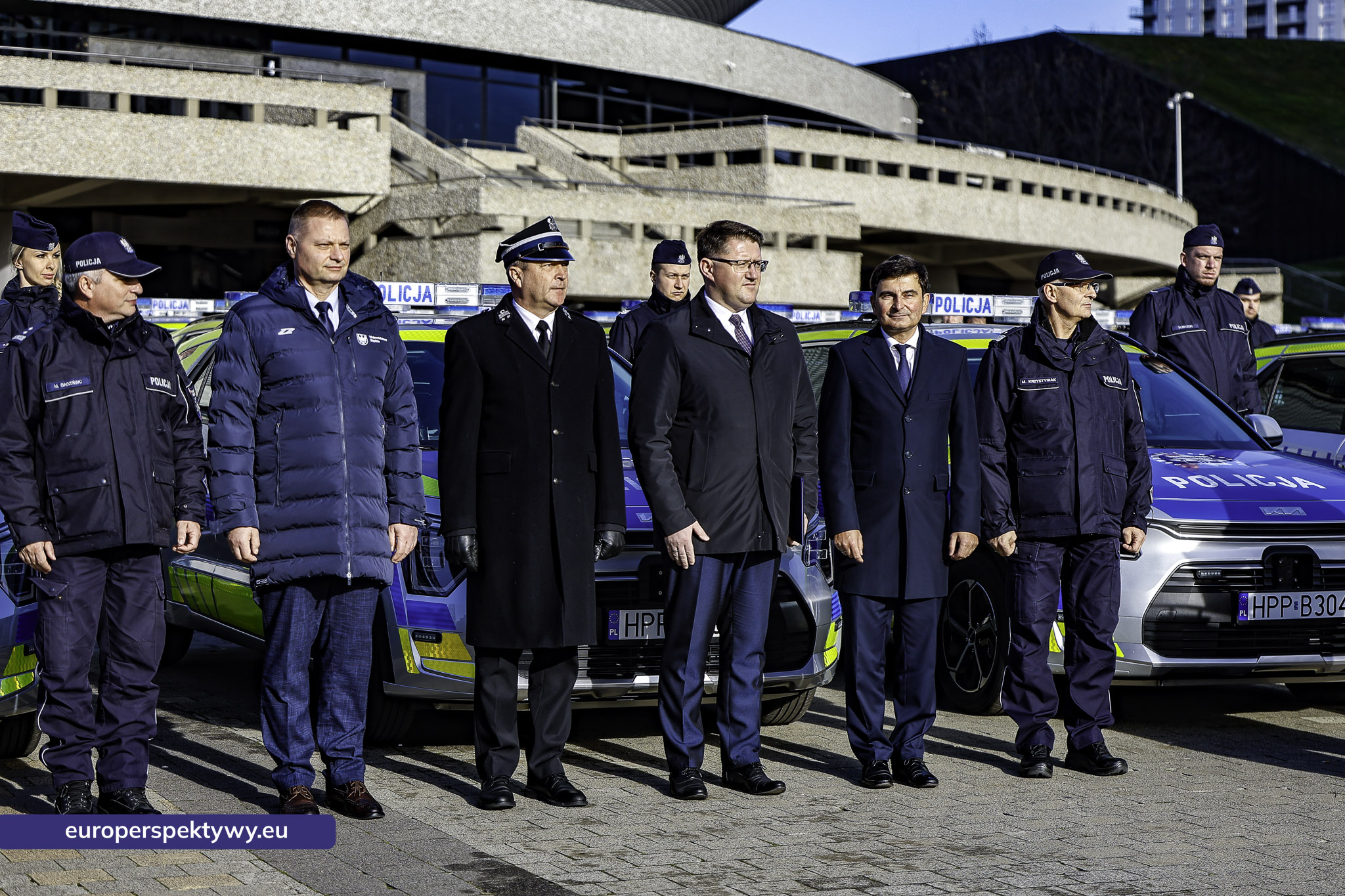hybrydowe radiowozy dla śląskiej Policji – Europerspektywy-24 Europerspektywy 72 nowe radiowozy dla śląskiej Policji. WFOSiGW wspiera ekologiczną modernizację floty