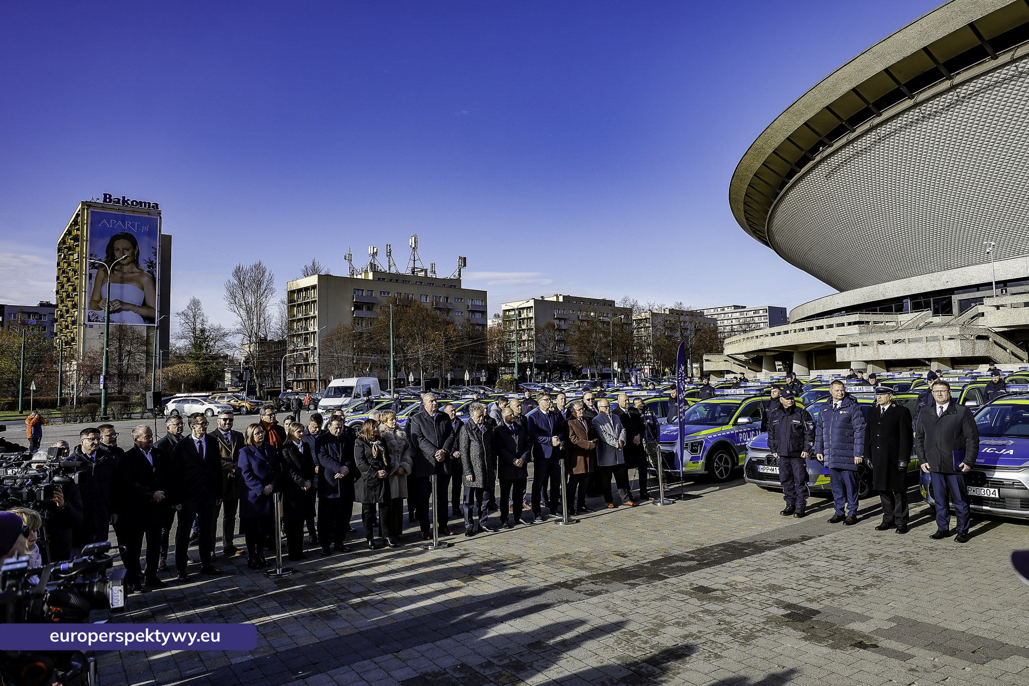 hybrydowe radiowozy dla śląskiej Policji – Europerspektywy-31 Europerspektywy 72 nowe radiowozy dla śląskiej Policji. WFOSiGW wspiera ekologiczną modernizację floty