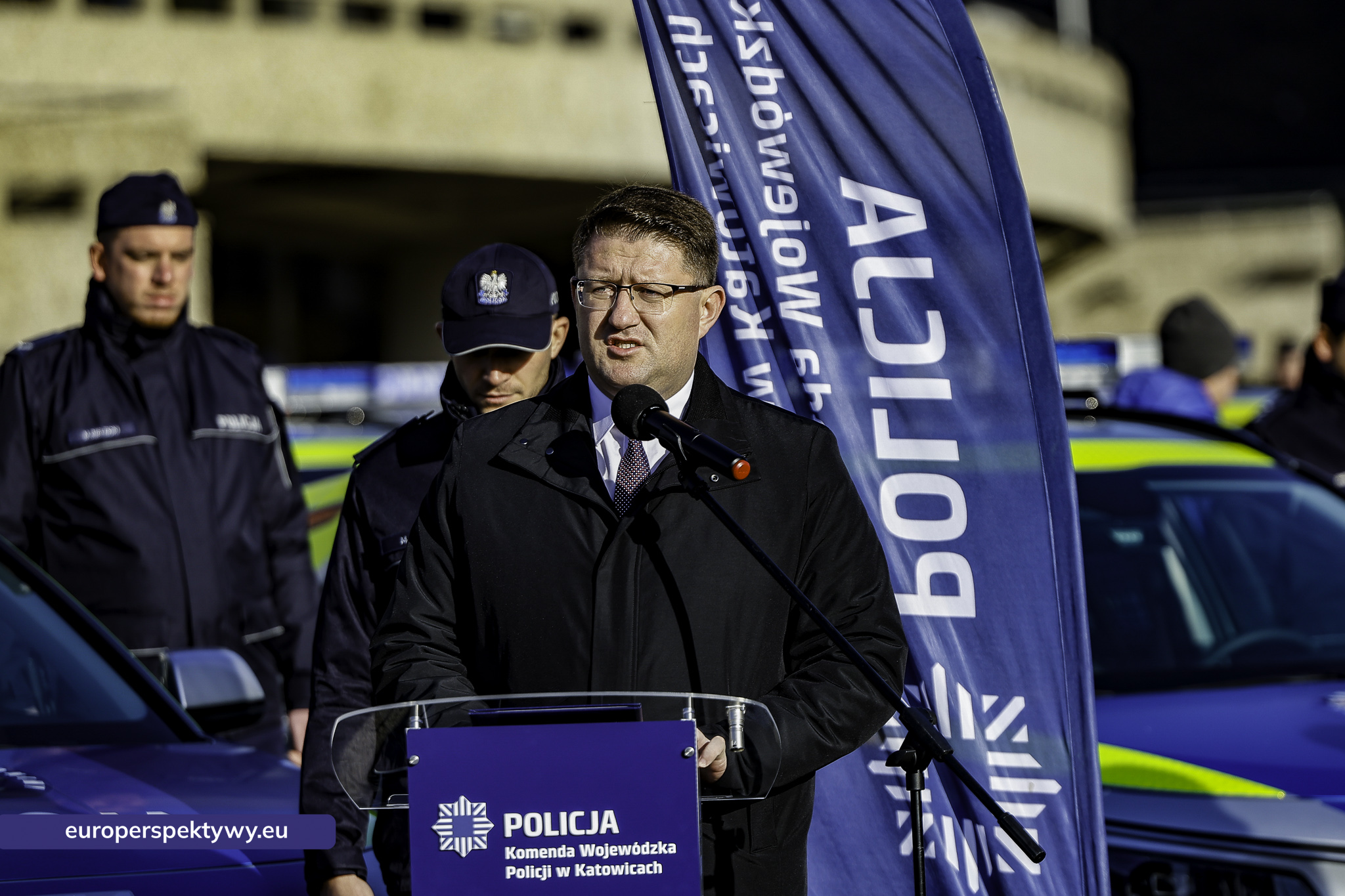 hybrydowe radiowozy dla śląskiej Policji – Europerspektywy-35 Europerspektywy 72 nowe radiowozy dla śląskiej Policji. WFOSiGW wspiera ekologiczną modernizację floty