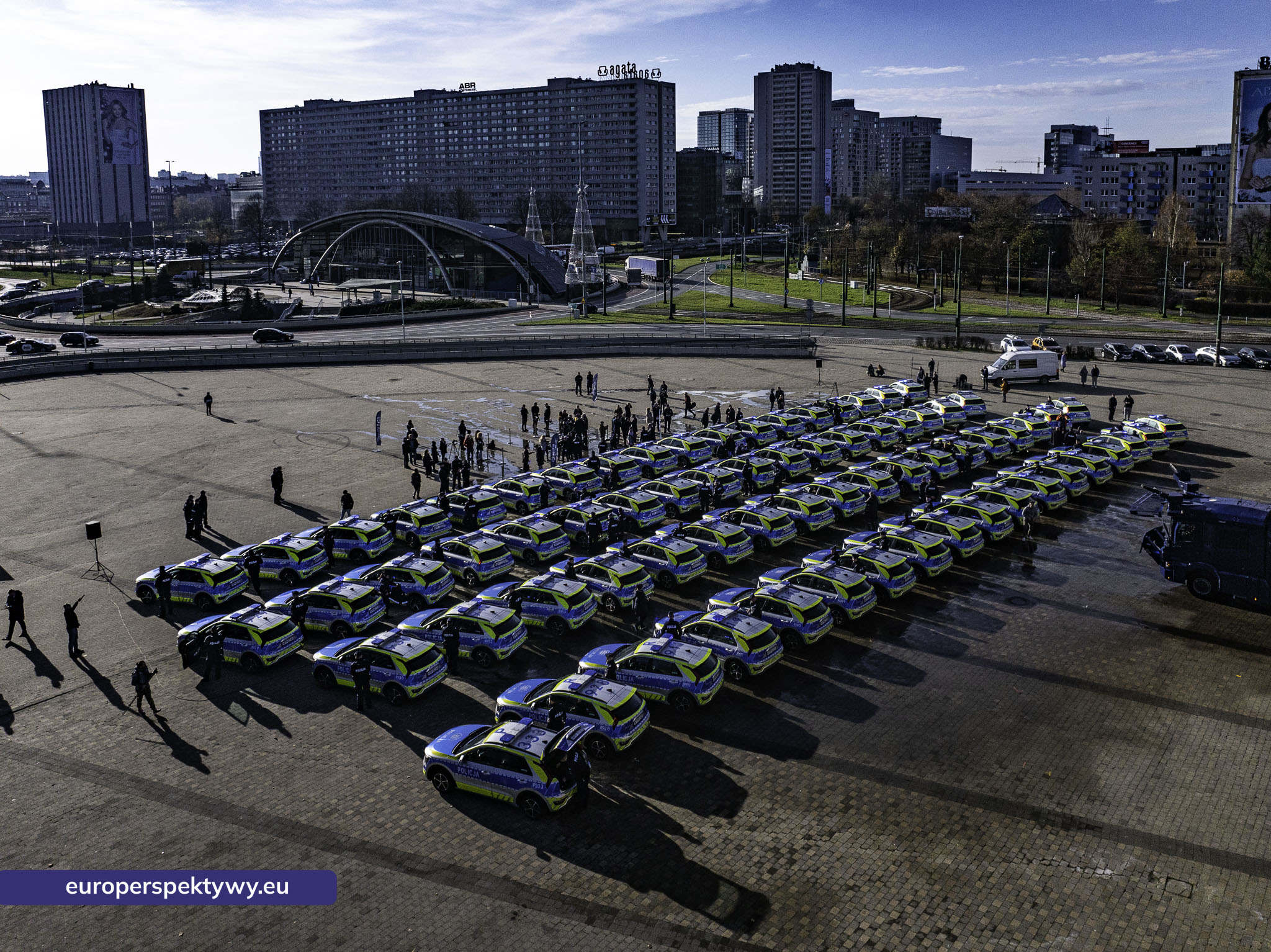 72 nowe hybrydowe radiowozy dla śląskiej Policji 72 nowe hybrydowe radiowozy dla śląskiej Policji