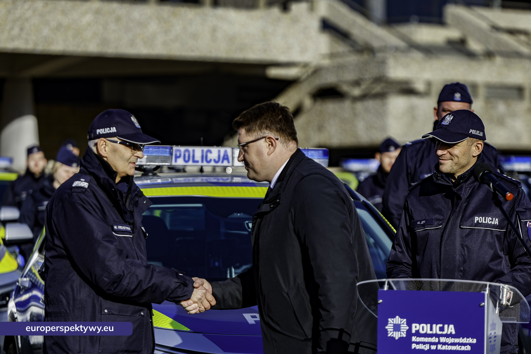 hybrydowe radiowozy dla śląskiej Policji – Europerspektywy-45 Europerspektywy 72 nowe radiowozy dla śląskiej Policji. WFOSiGW wspiera ekologiczną modernizację floty