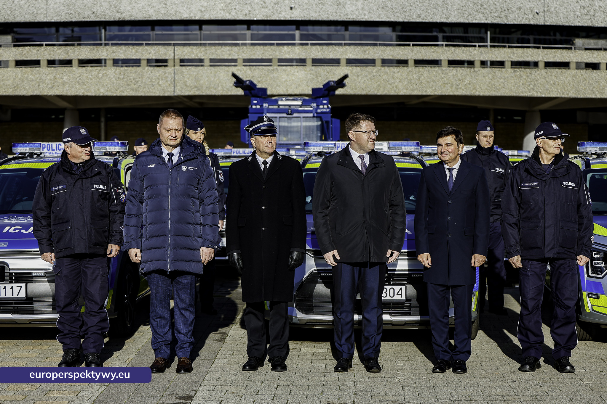 hybrydowe radiowozy dla śląskiej Policji – Europerspektywy-46 Europerspektywy 72 nowe radiowozy dla śląskiej Policji. WFOSiGW wspiera ekologiczną modernizację floty