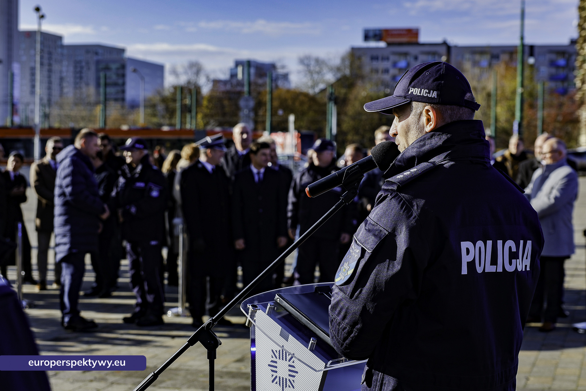 hybrydowe radiowozy dla śląskiej Policji – Europerspektywy-50 Europerspektywy 72 nowe radiowozy dla śląskiej Policji. WFOSiGW wspiera ekologiczną modernizację floty