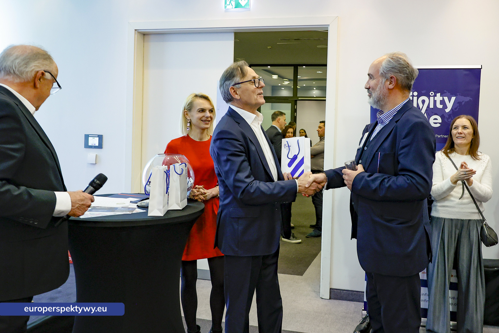 Europerspektywy Gwiazdkowy Business Mixer AHK 2025 w Katowicach