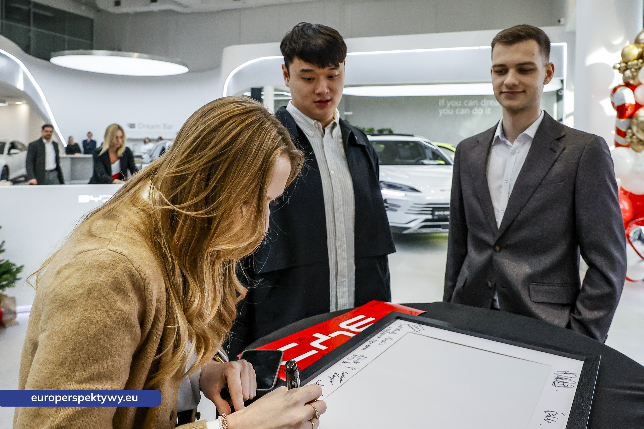 Europerspektywy Otwarcie salonu BYD – Gliwice zyskują nowy punkt na motoryzacyjnej mapie regionu