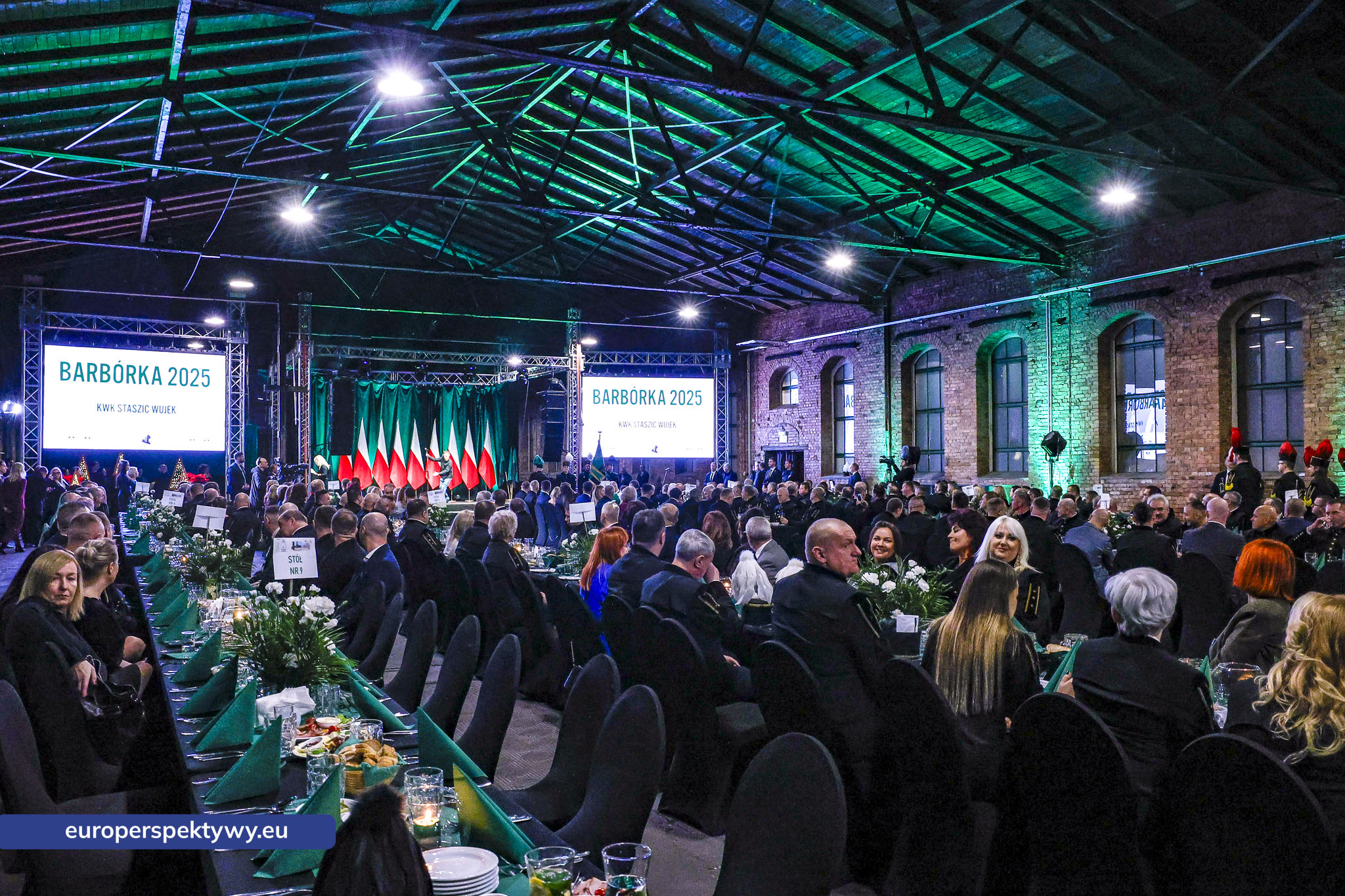 Barbórka 2025 KWK Staszic-Wujek-39 Europerspektywy Barbórka w kopalni Staszic–Wujek. Prezydent Karol Nawrocki wśród górników PGG