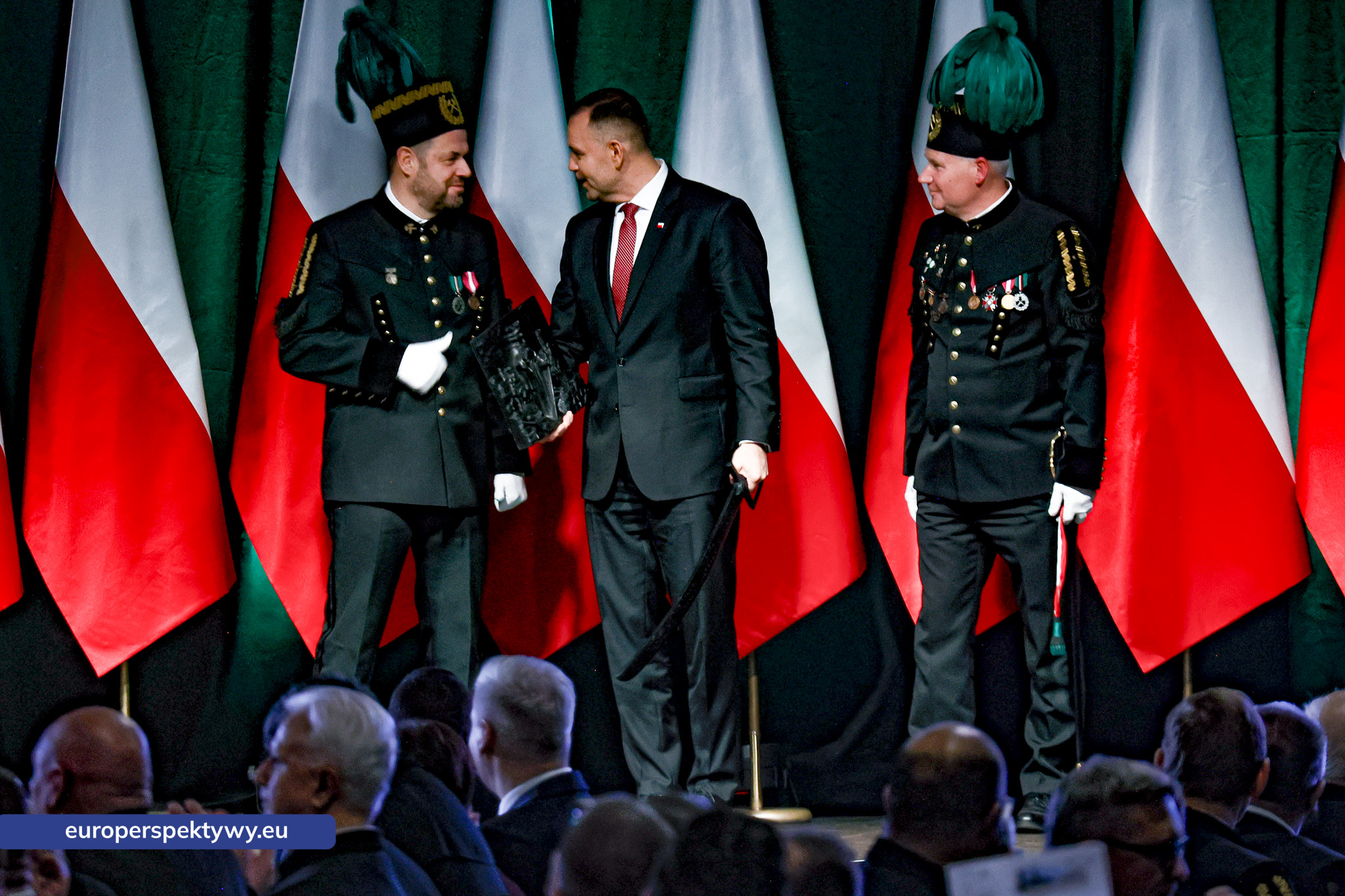 Barbórka 2025 KWK Staszic-Wujek-89 Europerspektywy Barbórka w kopalni Staszic–Wujek. Prezydent Karol Nawrocki wśród górników PGG