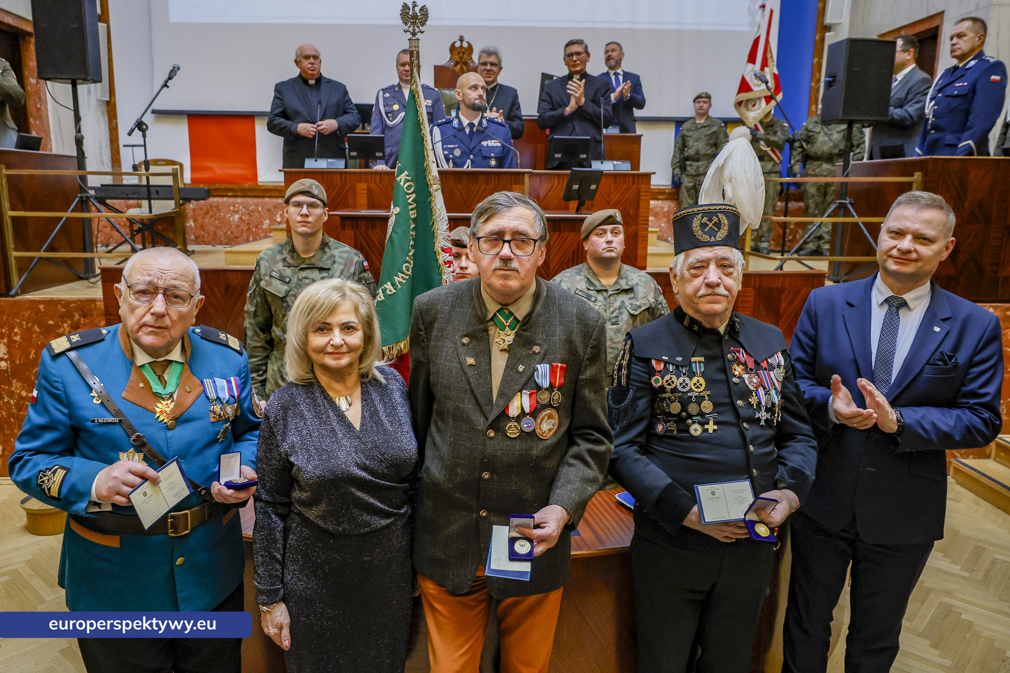 Betlejemskie Światełko Pokoju połączyło służby mundurowe i kombatantów na Śląsku-116 Europerspektywy Betlejemskie Światełko Pokoju połączyło służby mundurowe i kombatantów na Śląsku