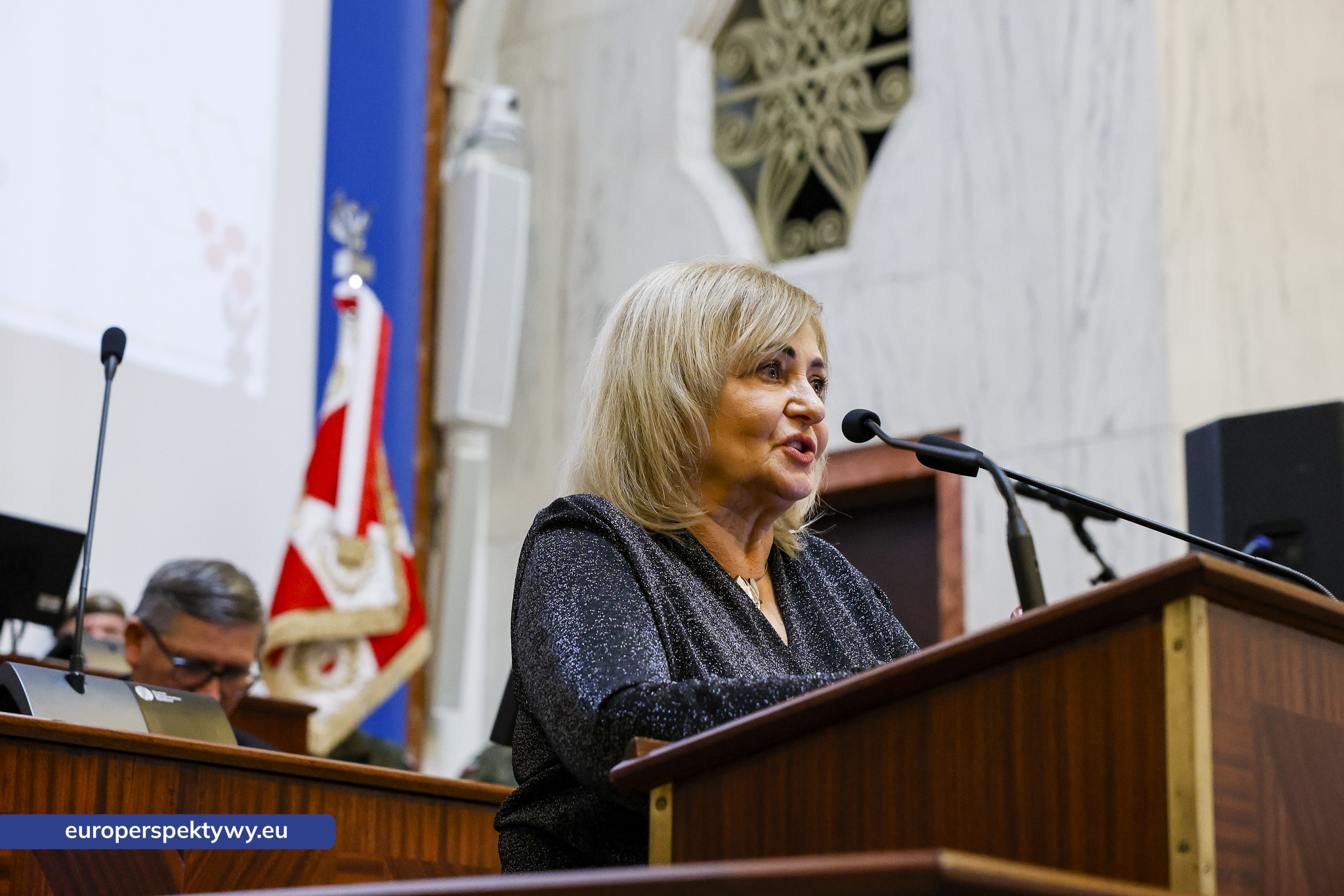 Betlejemskie Światełko Pokoju połączyło służby mundurowe i kombatantów na Śląsku-119 Europerspektywy Betlejemskie Światełko Pokoju połączyło służby mundurowe i kombatantów na Śląsku