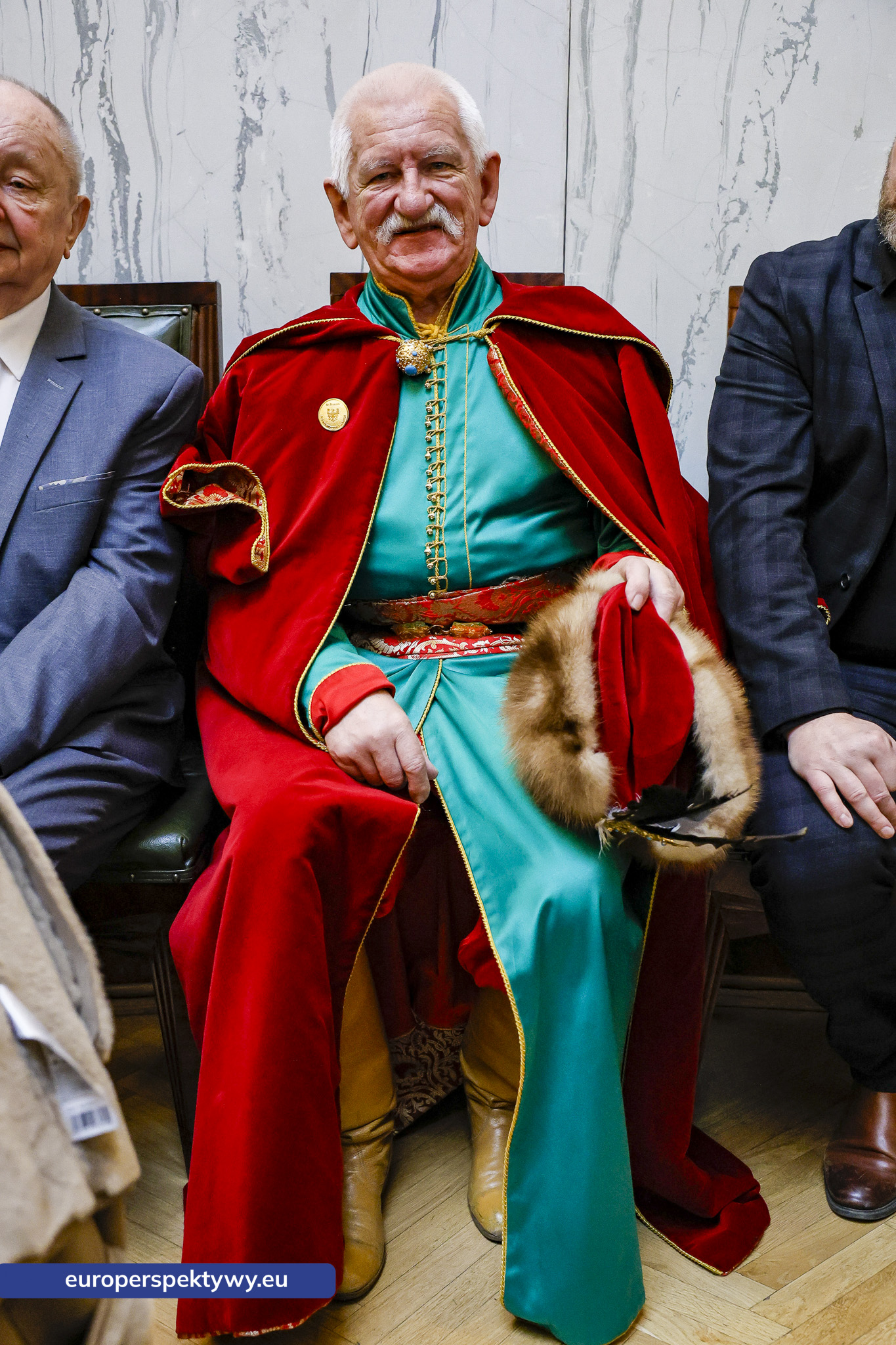 Betlejemskie Światełko Pokoju połączyło służby mundurowe i kombatantów na Śląsku-121 Europerspektywy Betlejemskie Światełko Pokoju połączyło służby mundurowe i kombatantów na Śląsku