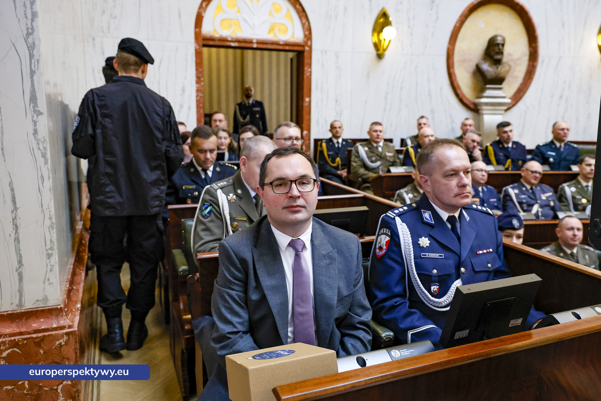 Betlejemskie Światełko Pokoju połączyło służby mundurowe i kombatantów na Śląsku-127 Europerspektywy Betlejemskie Światełko Pokoju połączyło służby mundurowe i kombatantów na Śląsku