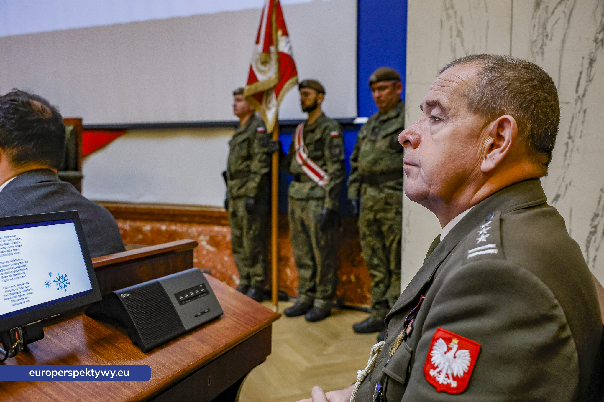 Betlejemskie Światełko Pokoju połączyło służby mundurowe i kombatantów na Śląsku-139 Europerspektywy Betlejemskie Światełko Pokoju połączyło służby mundurowe i kombatantów na Śląsku