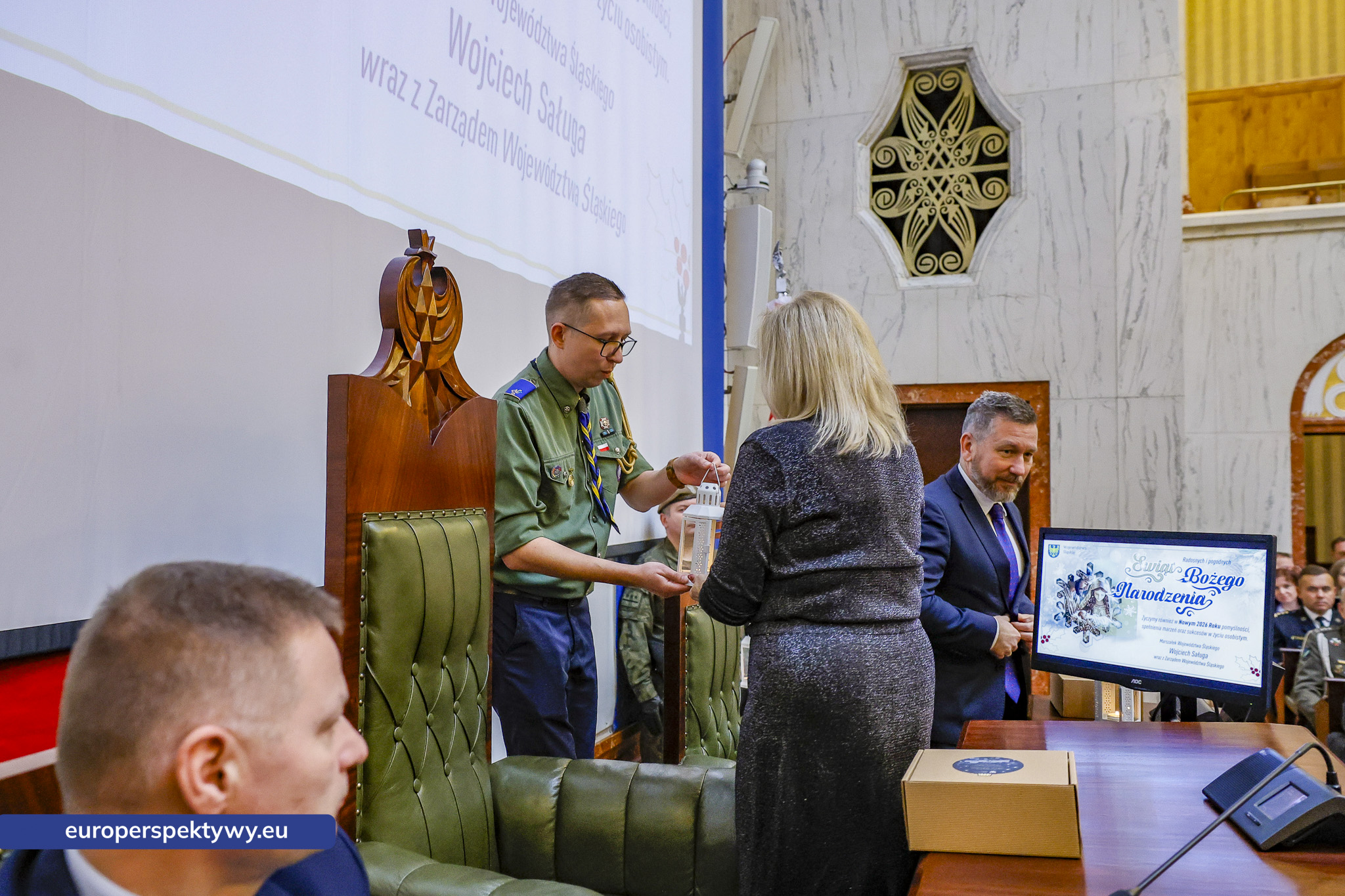 Betlejemskie Światełko Pokoju połączyło służby mundurowe i kombatantów na Śląsku-145 Europerspektywy Betlejemskie Światełko Pokoju połączyło służby mundurowe i kombatantów na Śląsku