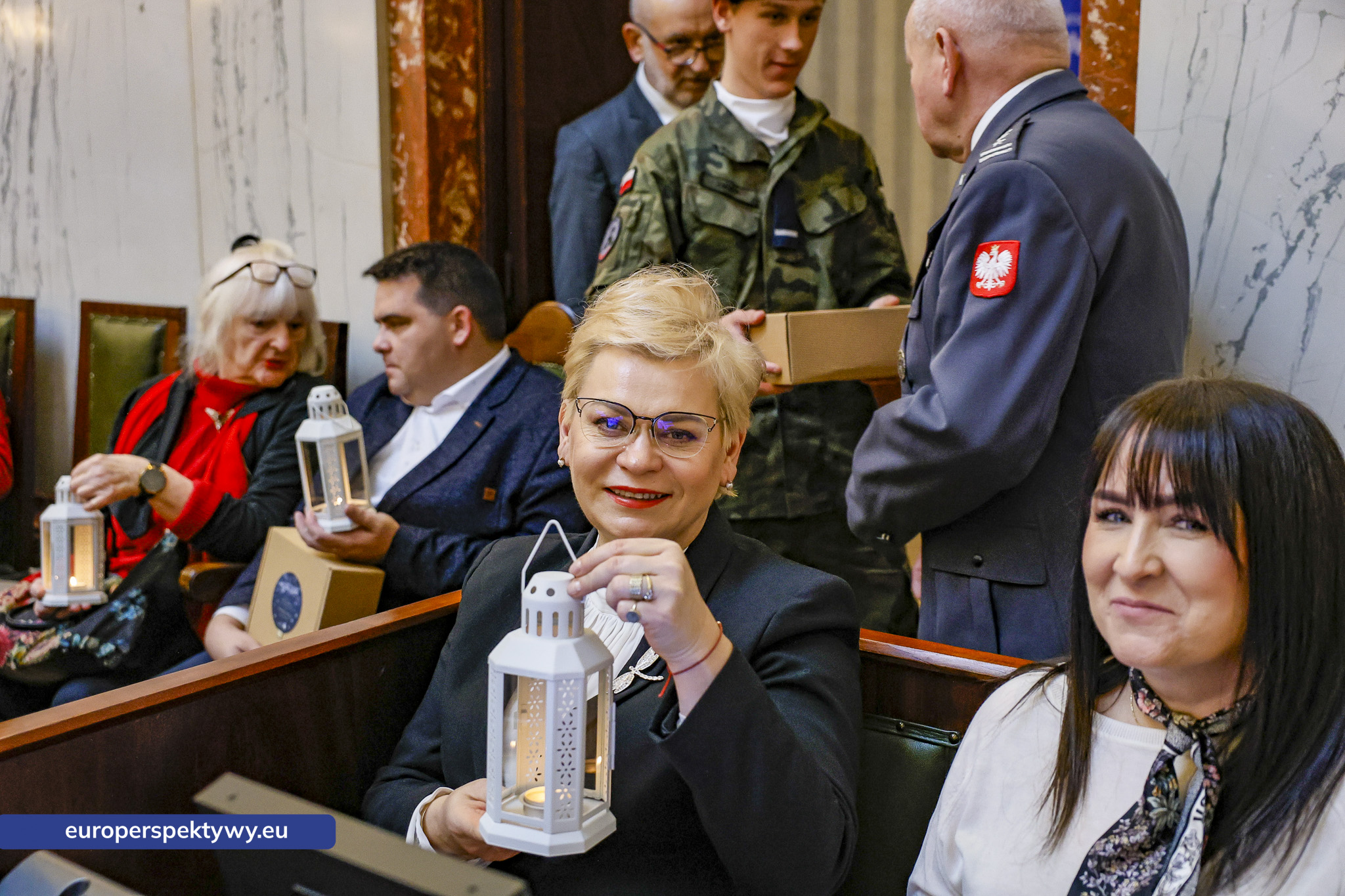 Betlejemskie Światełko Pokoju połączyło służby mundurowe i kombatantów na Śląsku-153 Europerspektywy Betlejemskie Światełko Pokoju połączyło służby mundurowe i kombatantów na Śląsku