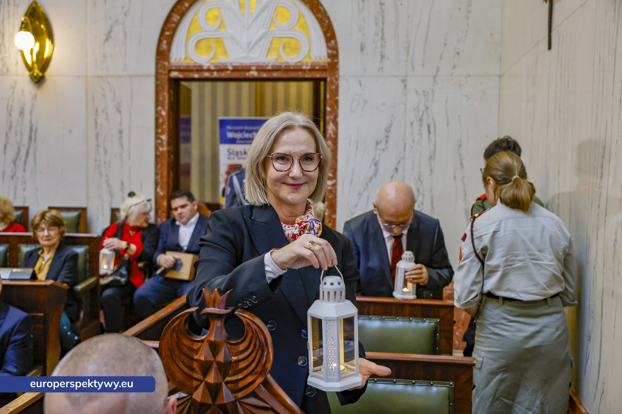 Betlejemskie Światełko Pokoju połączyło służby mundurowe i kombatantów na Śląsku-156 Europerspektywy Betlejemskie Światełko Pokoju połączyło służby mundurowe i kombatantów na Śląsku