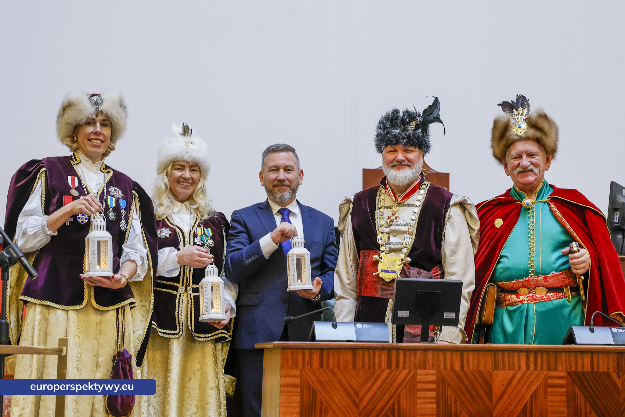 Betlejemskie Światełko Pokoju połączyło służby mundurowe i kombatantów na Śląsku-167 Europerspektywy Betlejemskie Światełko Pokoju połączyło służby mundurowe i kombatantów na Śląsku