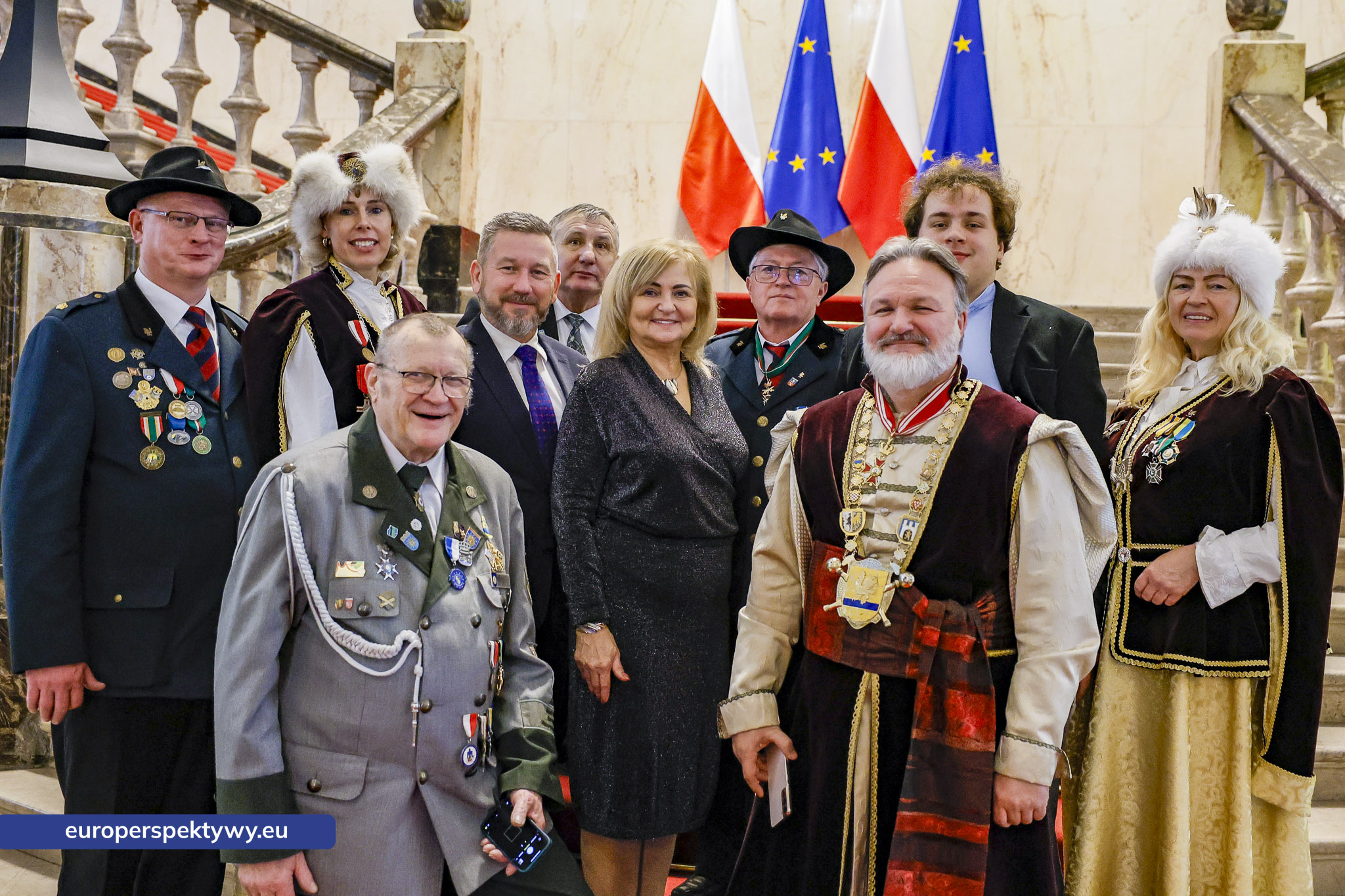Betlejemskie Światełko Pokoju połączyło służby mundurowe i kombatantów na Śląsku-178 Europerspektywy Betlejemskie Światełko Pokoju połączyło służby mundurowe i kombatantów na Śląsku