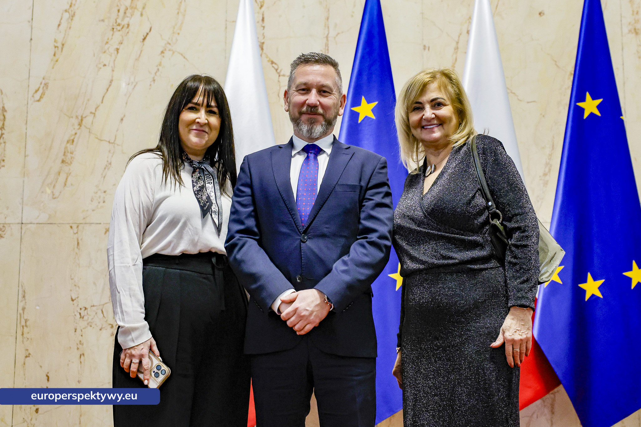 Betlejemskie Światełko Pokoju połączyło służby mundurowe i kombatantów na Śląsku-180 Europerspektywy Betlejemskie Światełko Pokoju połączyło służby mundurowe i kombatantów na Śląsku