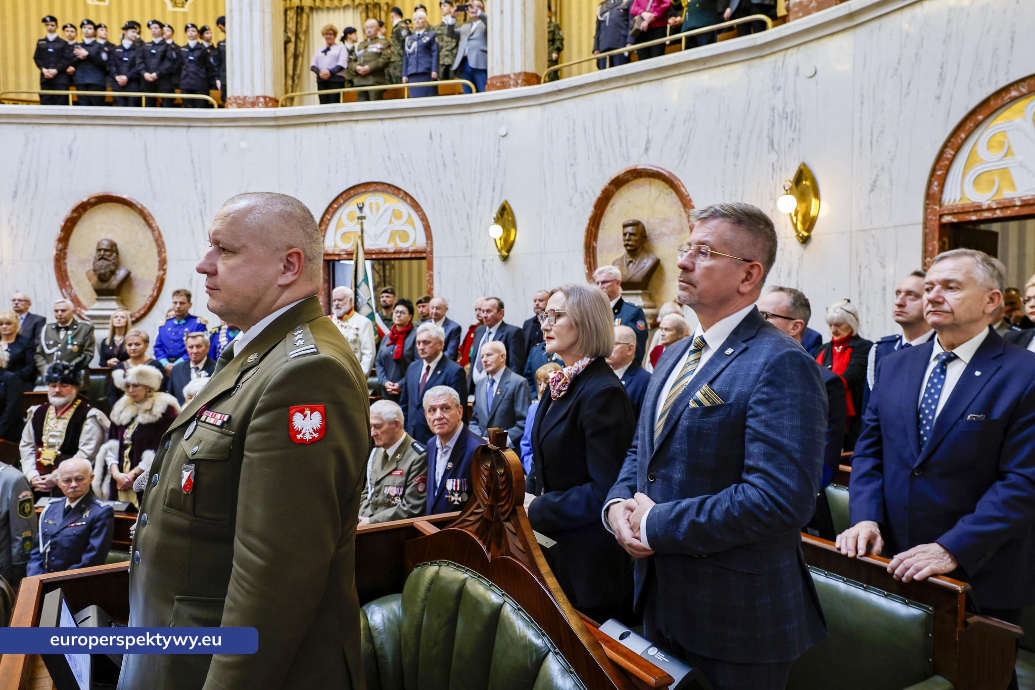 Betlejemskie Światełko Pokoju połączyło służby mundurowe i kombatantów na Śląsku-21 Europerspektywy Betlejemskie Światełko Pokoju połączyło służby mundurowe i kombatantów na Śląsku