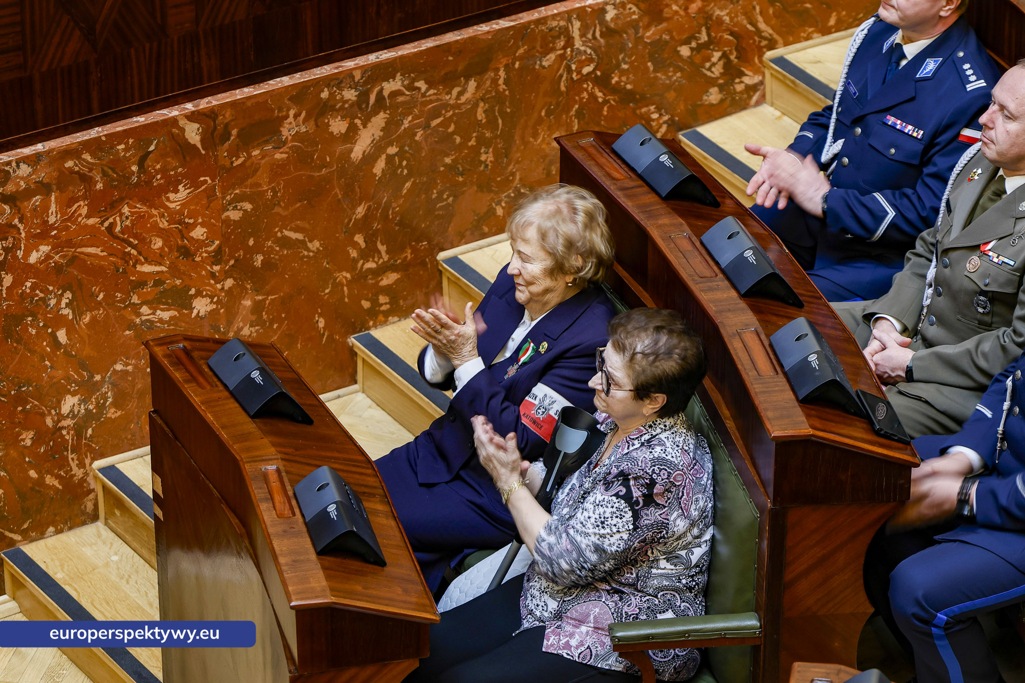 Betlejemskie Światełko Pokoju połączyło służby mundurowe i kombatantów na Śląsku-46 Europerspektywy Betlejemskie Światełko Pokoju połączyło służby mundurowe i kombatantów na Śląsku