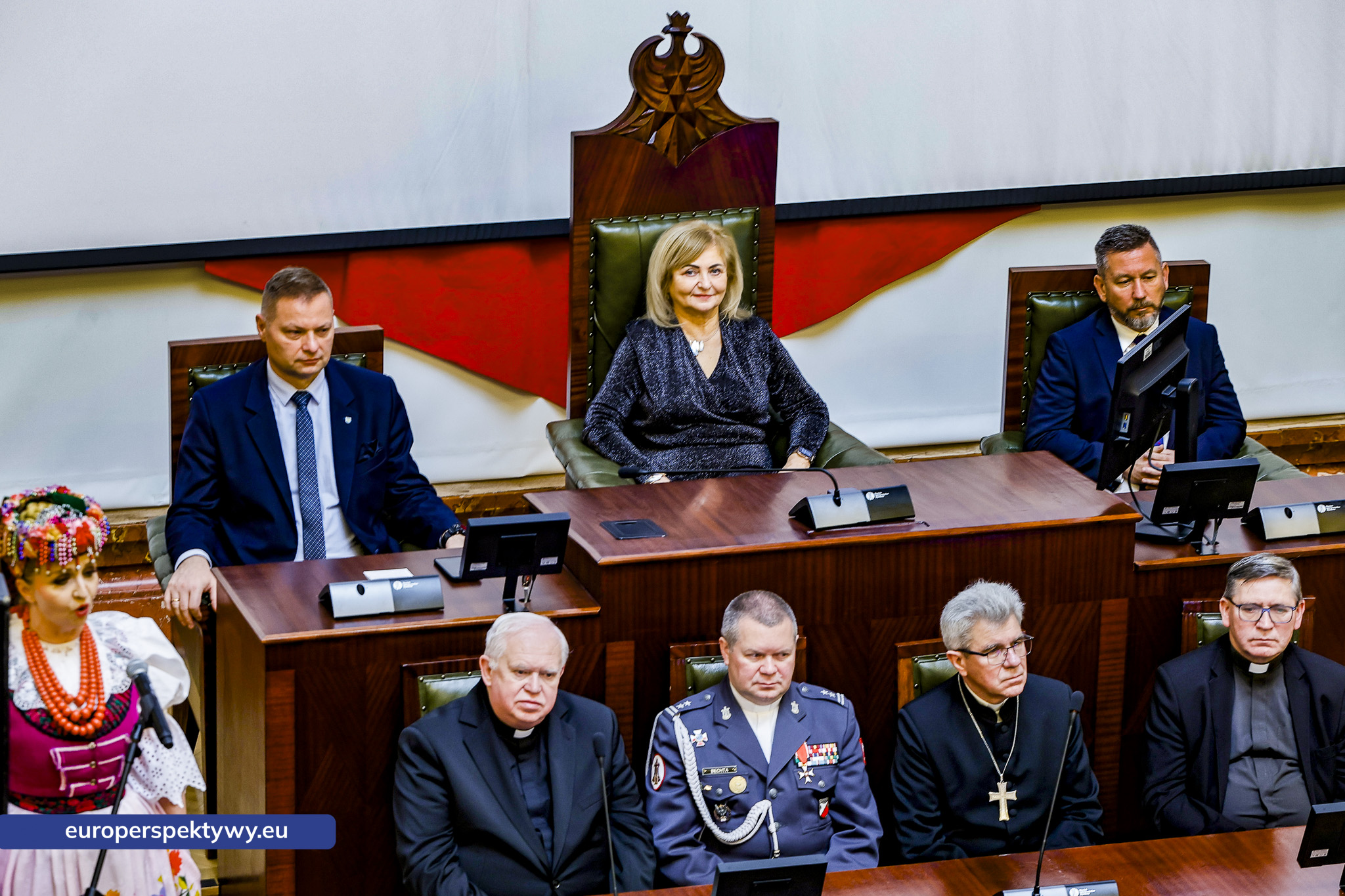 Betlejemskie Światełko Pokoju połączyło służby mundurowe i kombatantów na Śląsku-50 Europerspektywy Betlejemskie Światełko Pokoju połączyło służby mundurowe i kombatantów na Śląsku