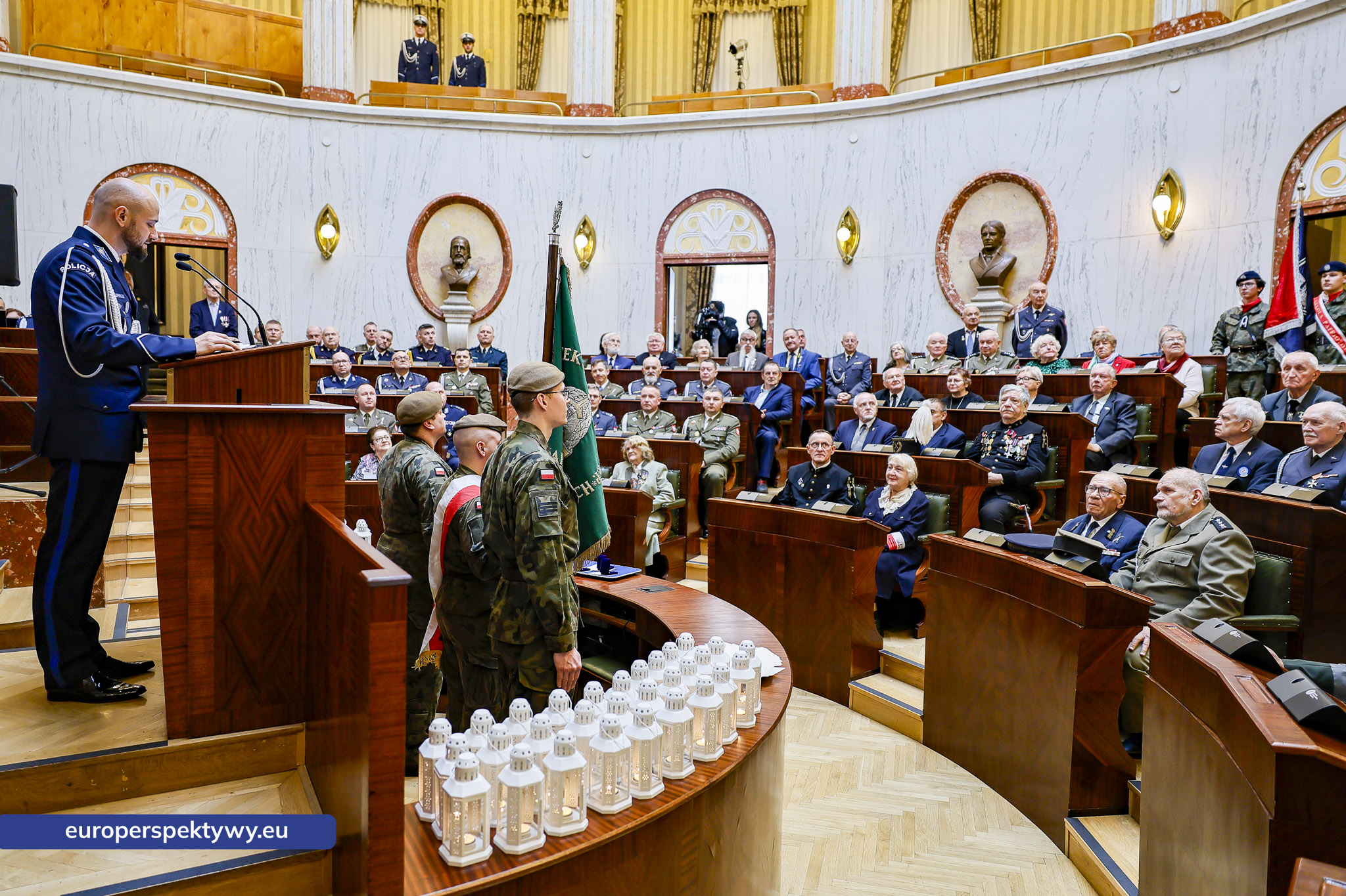 Betlejemskie Światełko Pokoju połączyło służby mundurowe i kombatantów na Śląsku-6 Europerspektywy Betlejemskie Światełko Pokoju połączyło służby mundurowe i kombatantów na Śląsku