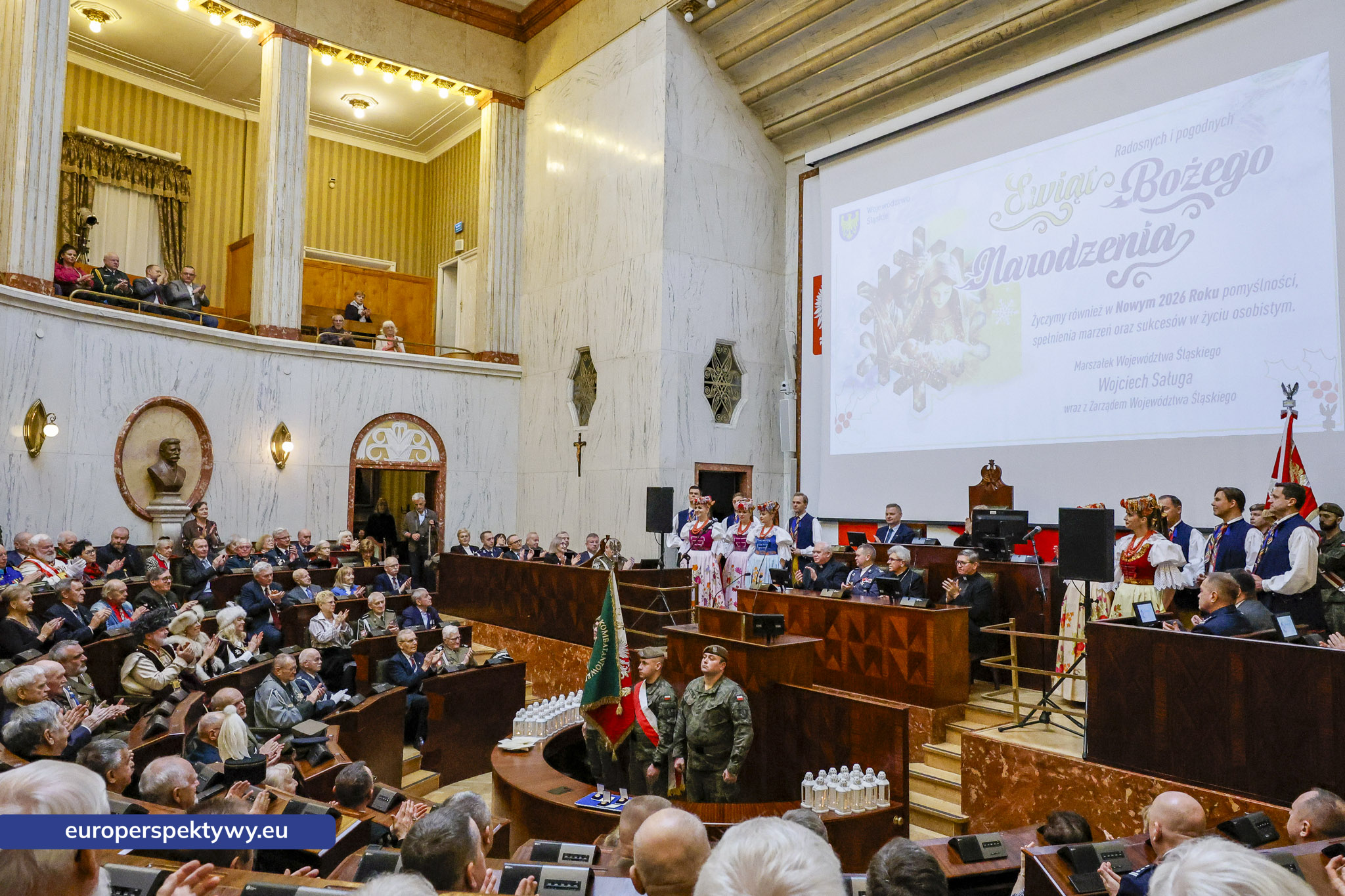 Betlejemskie Światełko Pokoju połączyło służby mundurowe i kombatantów na Śląsku-61 Europerspektywy Betlejemskie Światełko Pokoju połączyło służby mundurowe i kombatantów na Śląsku