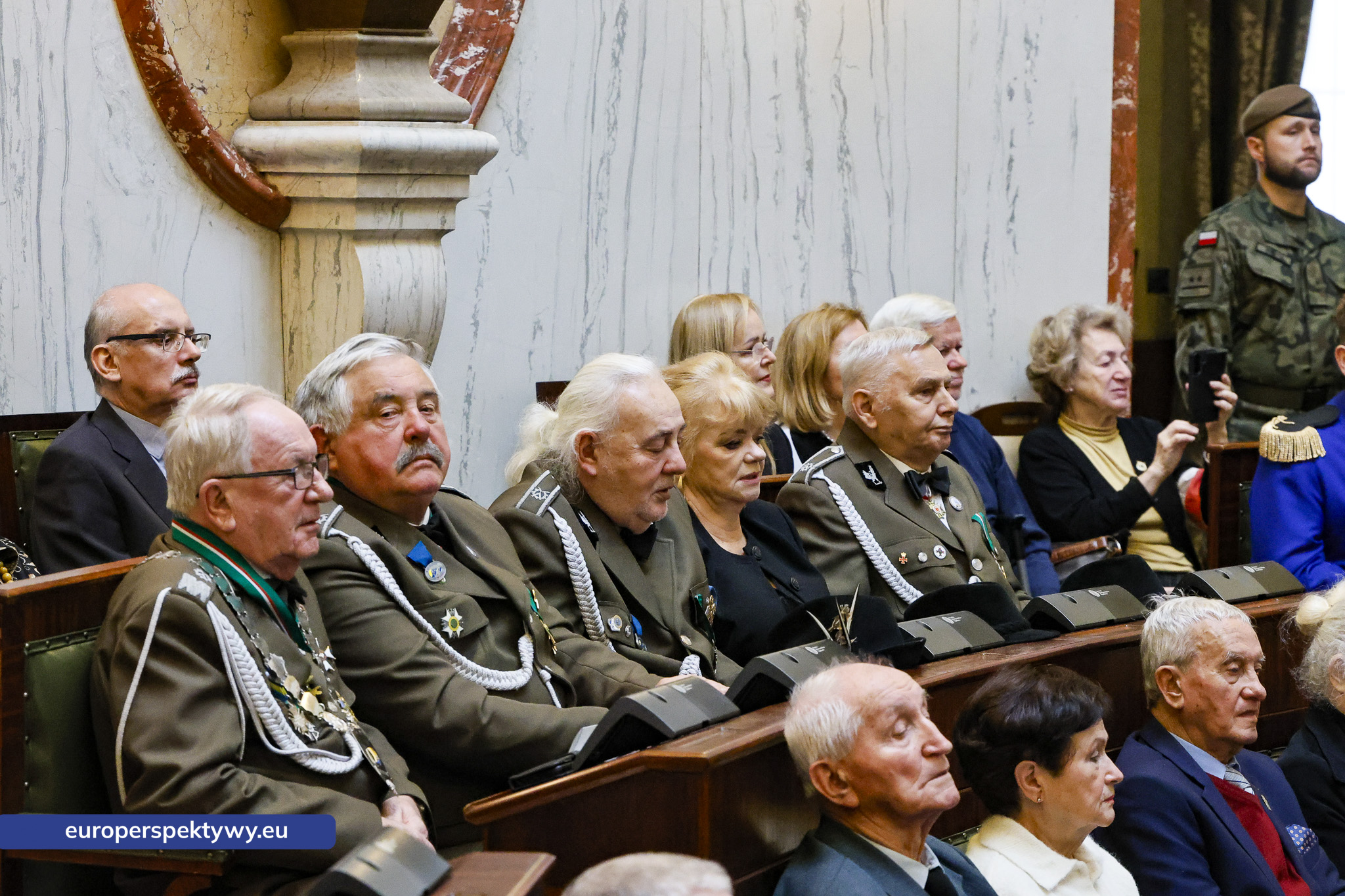 Betlejemskie Światełko Pokoju połączyło służby mundurowe i kombatantów na Śląsku-65 Europerspektywy Betlejemskie Światełko Pokoju połączyło służby mundurowe i kombatantów na Śląsku