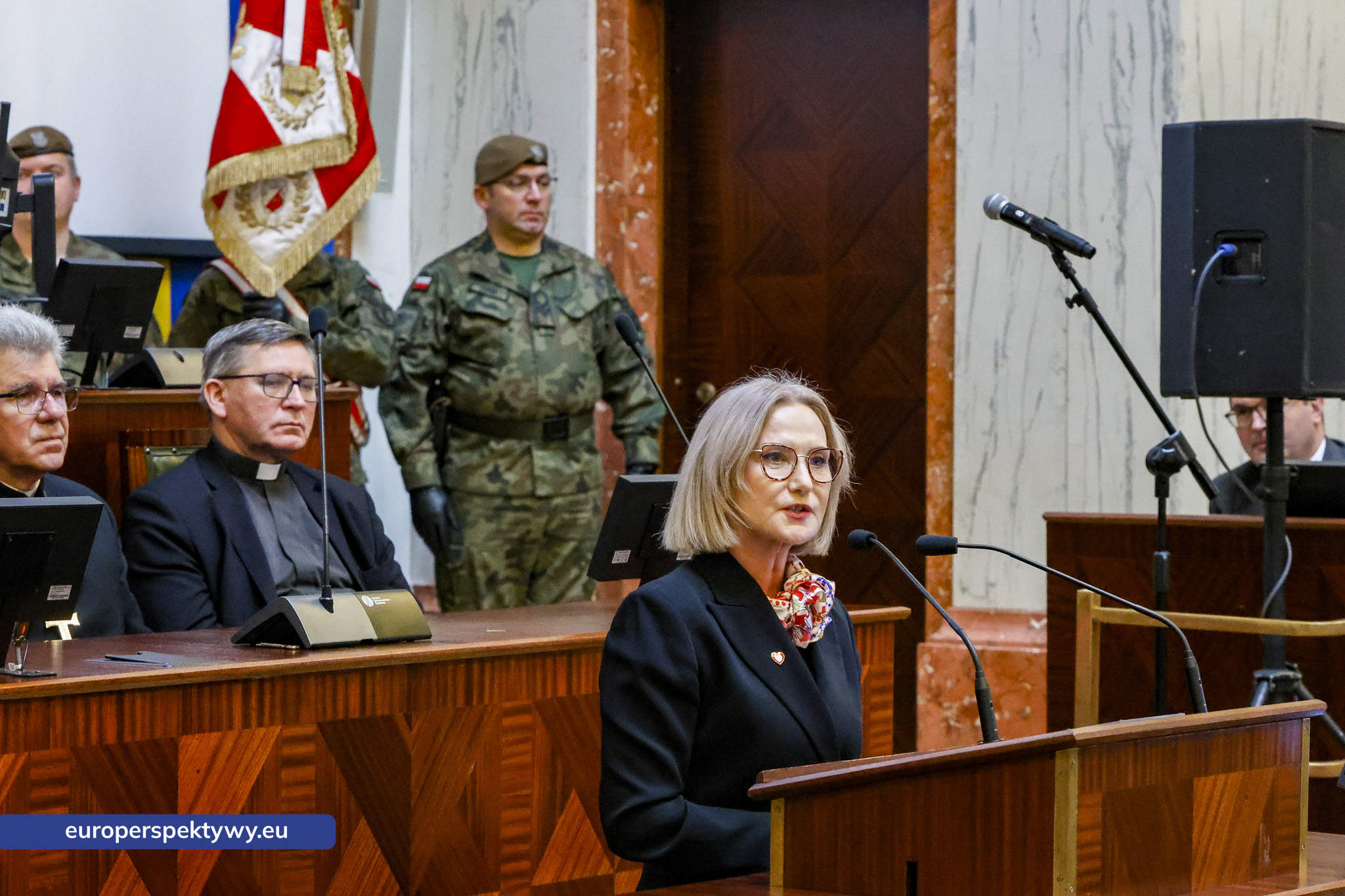 Europerspektywy Betlejemskie Światełko Pokoju połączyło służby mundurowe i kombatantów na Śląsku