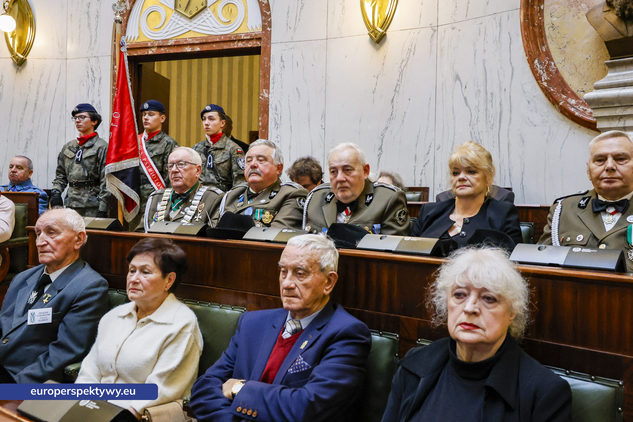 Betlejemskie Światełko Pokoju połączyło służby mundurowe i kombatantów na Śląsku-85 Europerspektywy Betlejemskie Światełko Pokoju połączyło służby mundurowe i kombatantów na Śląsku