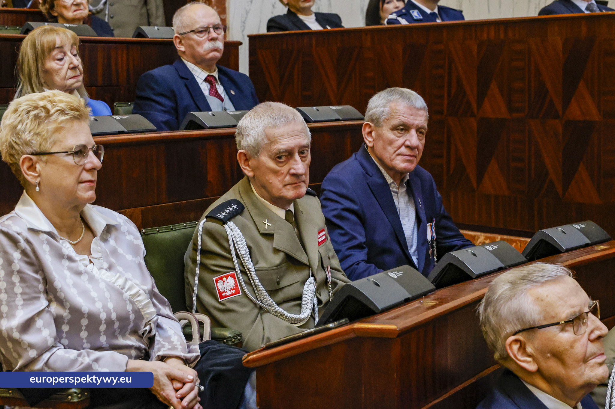 Betlejemskie Światełko Pokoju połączyło służby mundurowe i kombatantów na Śląsku-87 Europerspektywy Betlejemskie Światełko Pokoju połączyło służby mundurowe i kombatantów na Śląsku