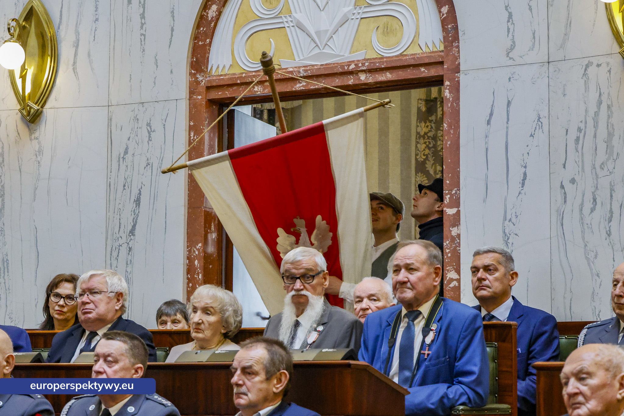 Betlejemskie Światełko Pokoju połączyło służby mundurowe i kombatantów na Śląsku-88 Europerspektywy Betlejemskie Światełko Pokoju połączyło służby mundurowe i kombatantów na Śląsku