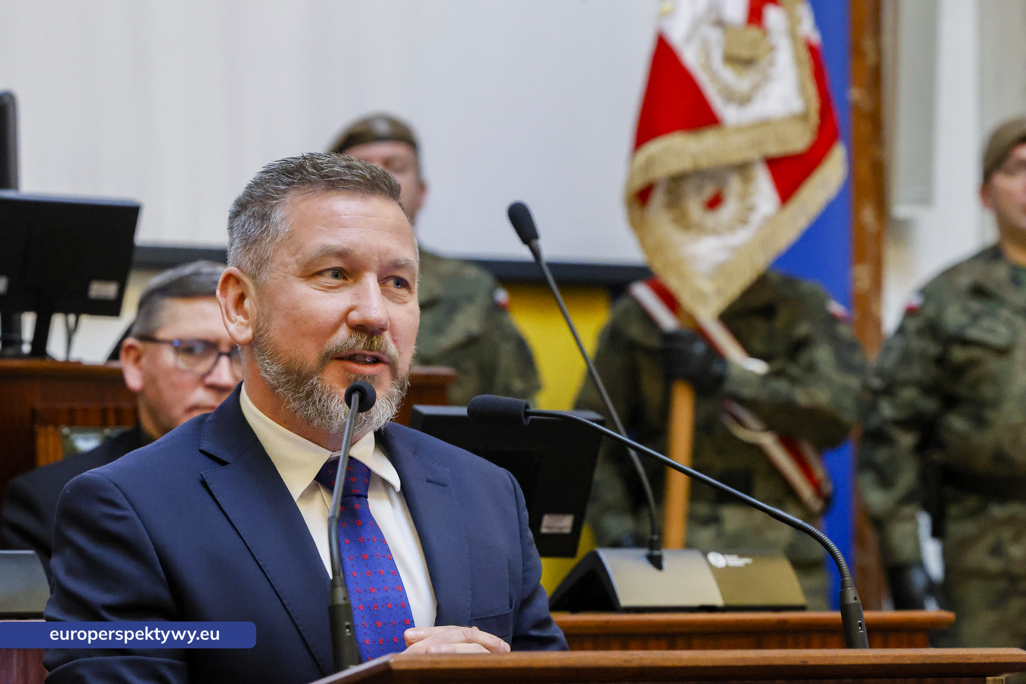 Betlejemskie Światełko Pokoju połączyło służby mundurowe i kombatantów na Śląsku-93 Europerspektywy Betlejemskie Światełko Pokoju połączyło służby mundurowe i kombatantów na Śląsku