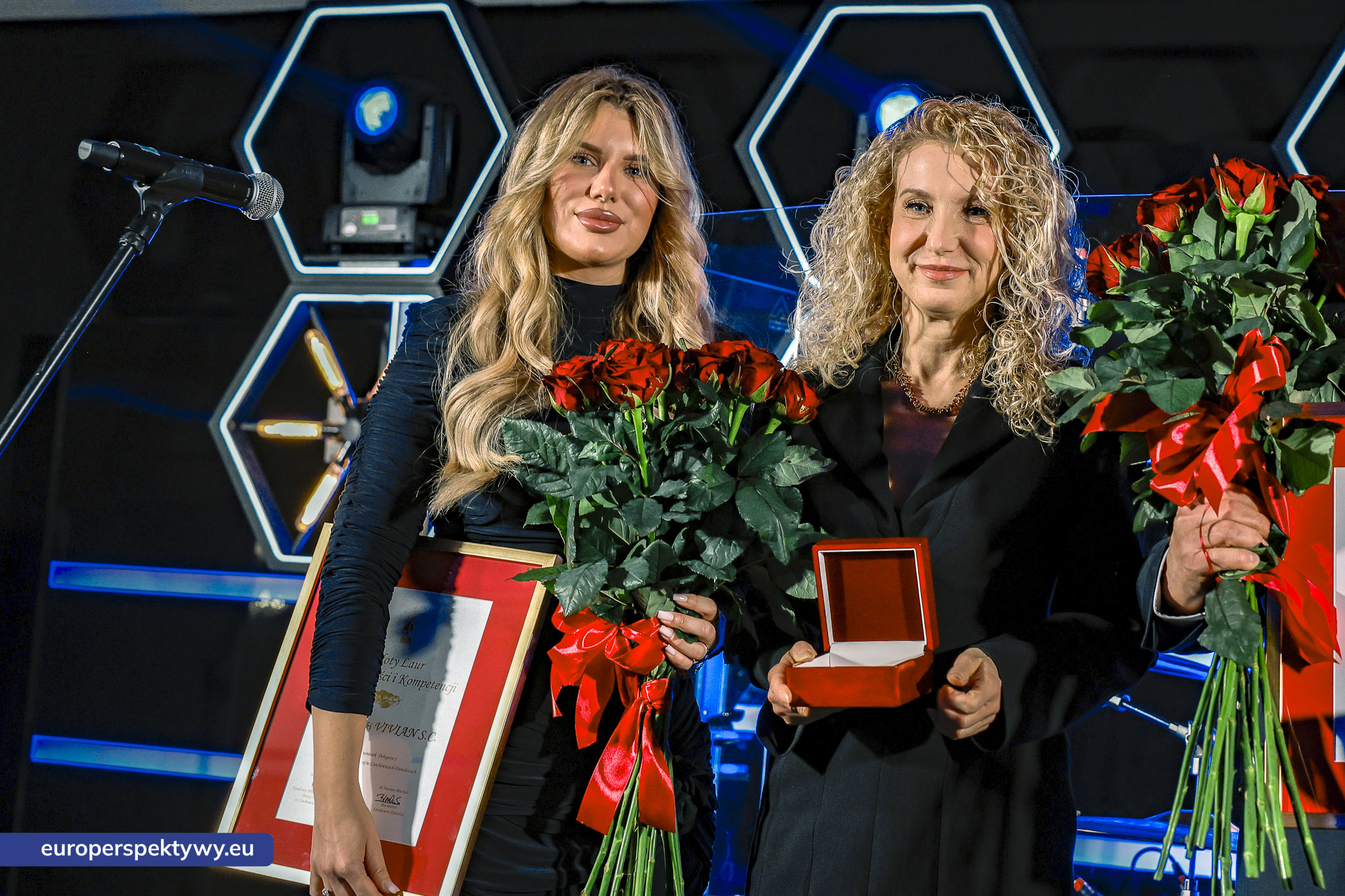 Złoty Laur Umiejętności i Kompetencji 2025 Salon fryzjerski Vivian