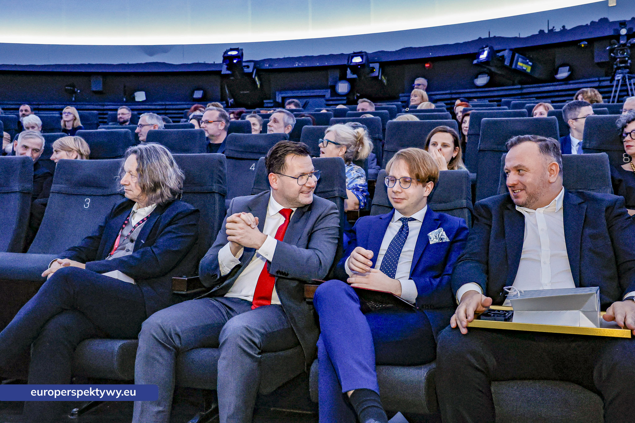 PLANETARIUM – Śląski Park Nauki Jubileuszowa Gala 70-lecia Planetarium-32 Europerspektywy Planetarium Śląskie – 70 lat w służbie nauki i wyobraźni