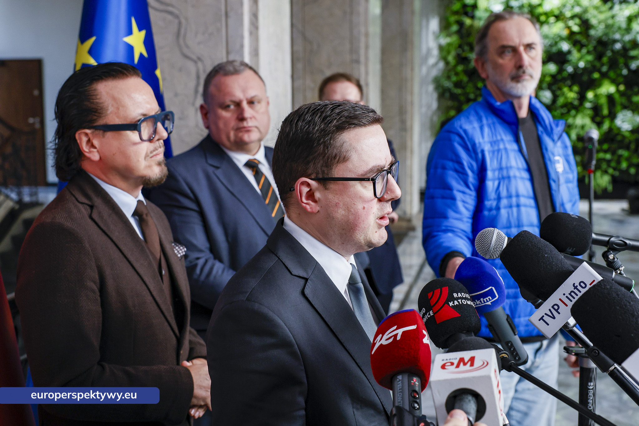 Spotkanie Ministra MAP z Sygnatariuszami umowy społecznej Minister Energii-5 Europerspektywy Briefing dot. sytuacji polskiego górnictwa. Ministrowie zapowiadają działania naprawcze dla JSW