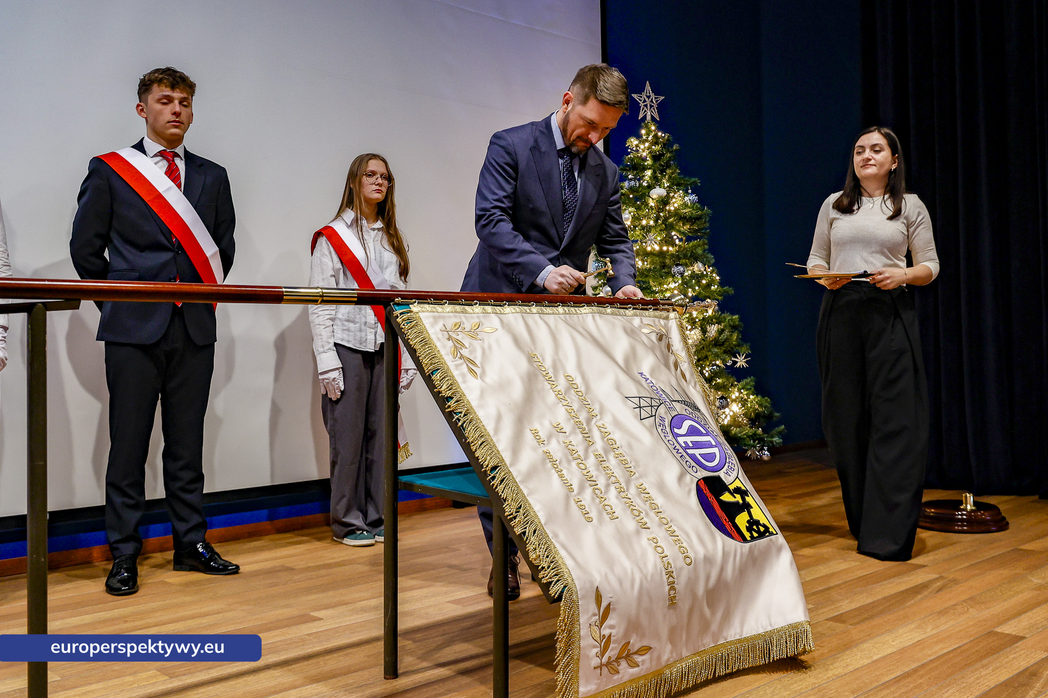 Europerspektywy Spotkanie Świąteczne OZW SEP: uroczystość nadania sztandaru i podsumowanie roku działalności