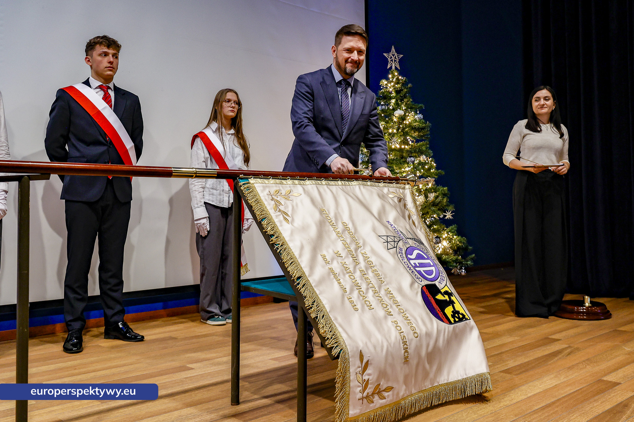 Europerspektywy Spotkanie Świąteczne OZW SEP: uroczystość nadania sztandaru i podsumowanie roku działalności