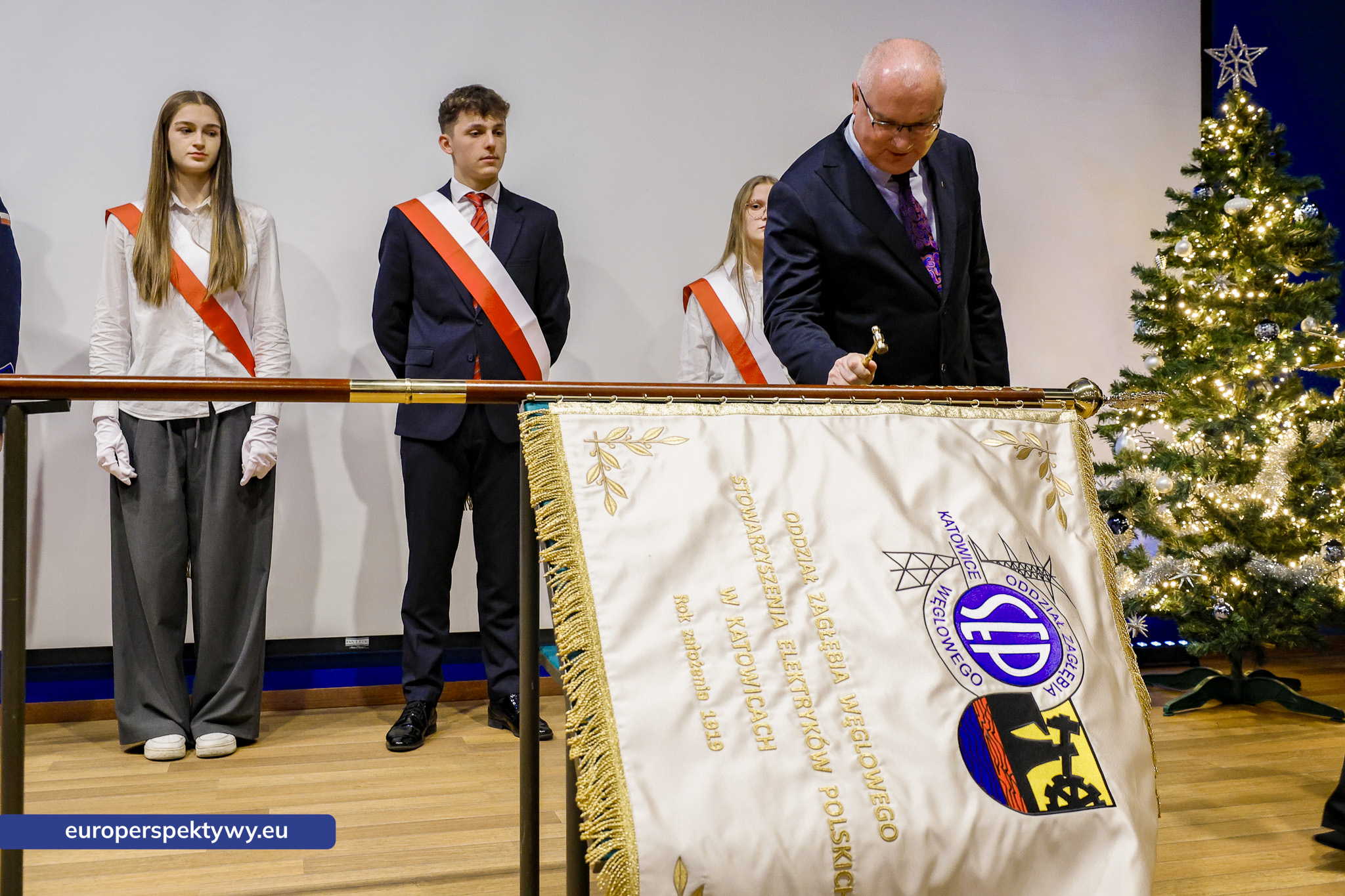 Europerspektywy Spotkanie Świąteczne OZW SEP: uroczystość nadania sztandaru i podsumowanie roku działalności