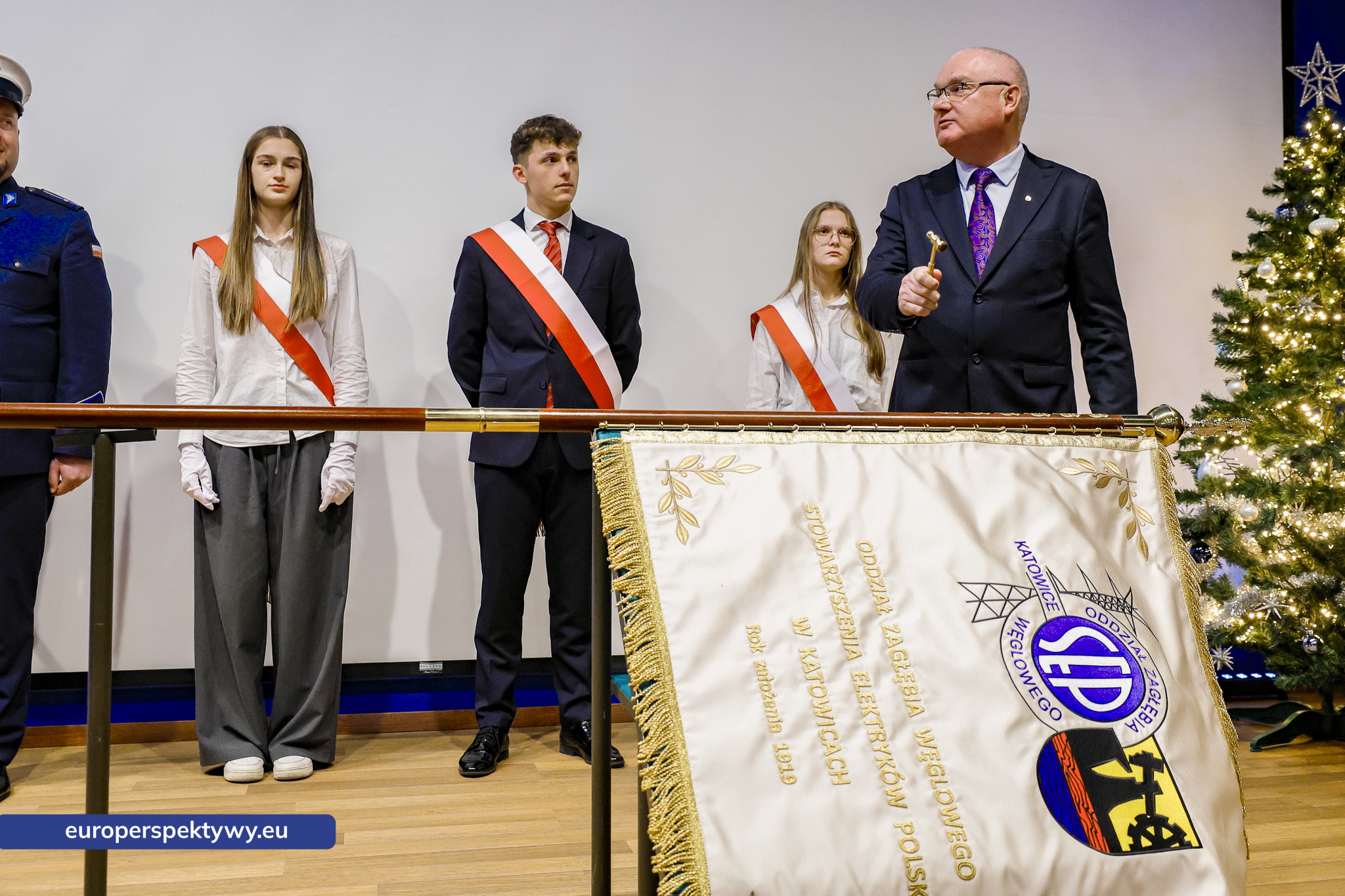 Europerspektywy Spotkanie Świąteczne OZW SEP: uroczystość nadania sztandaru i podsumowanie roku działalności