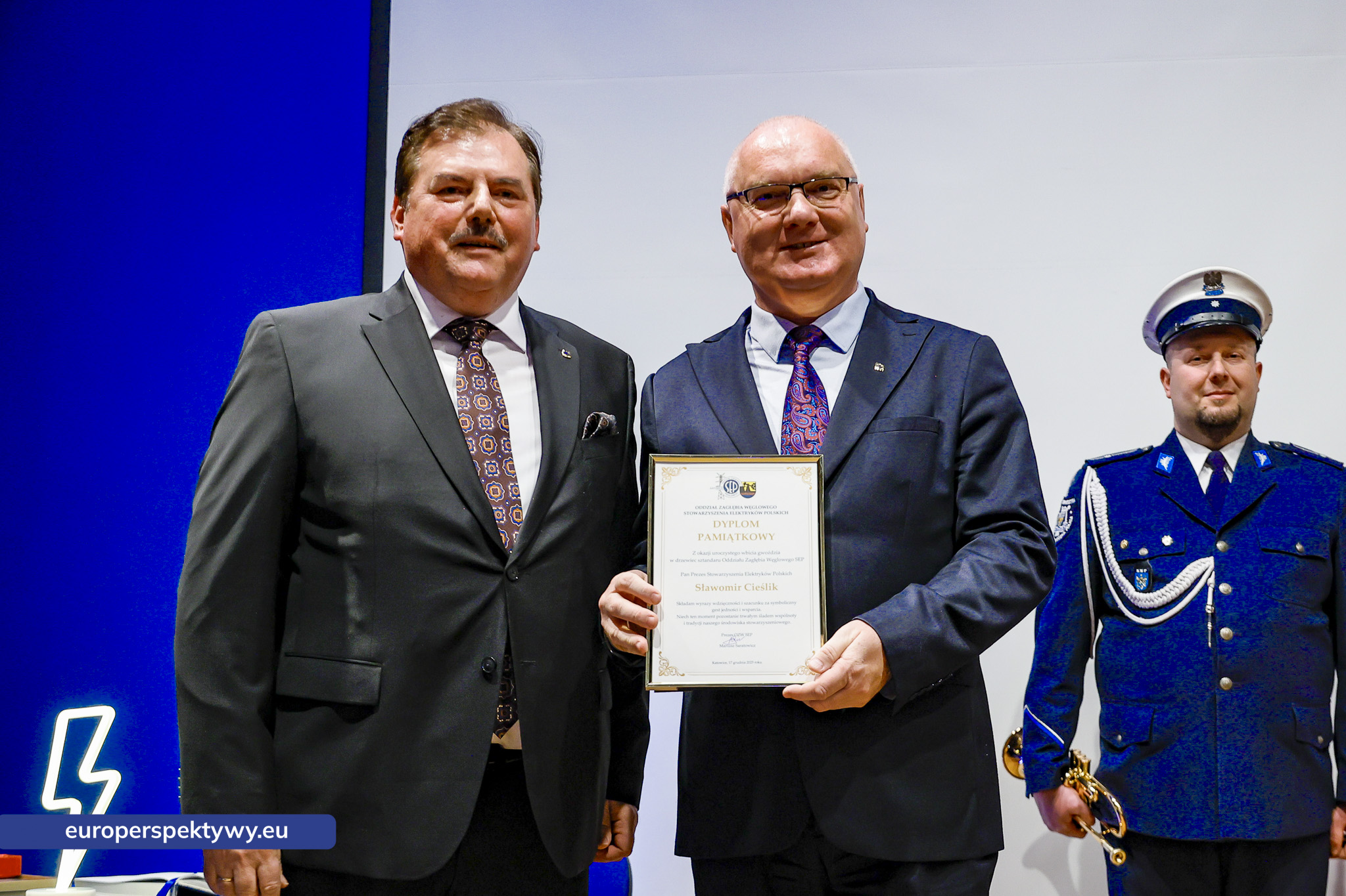 Europerspektywy Spotkanie Świąteczne OZW SEP: uroczystość nadania sztandaru i podsumowanie roku działalności